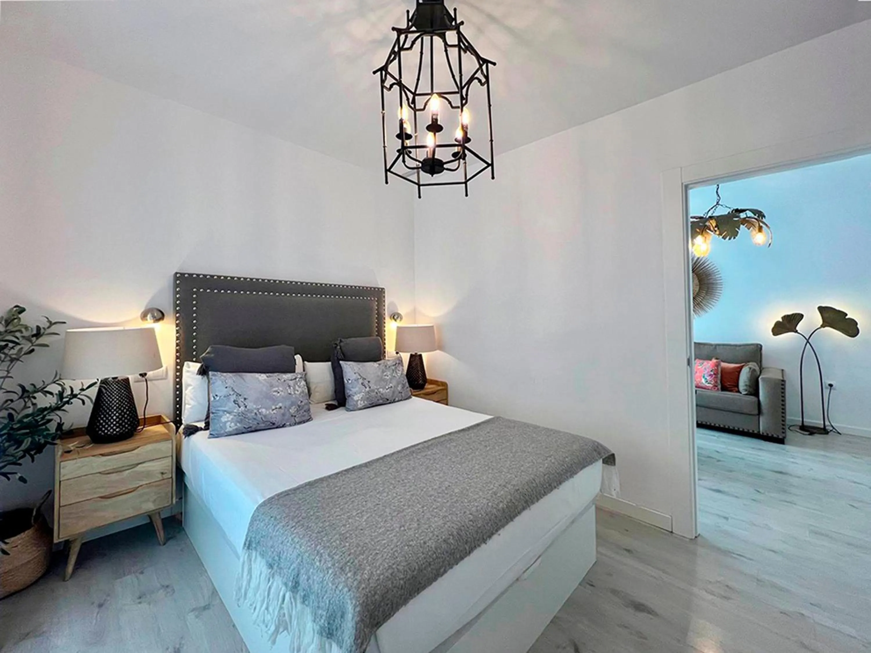 Bedroom, Bed in Apartamentos Realejo Campo del Príncipe 3000