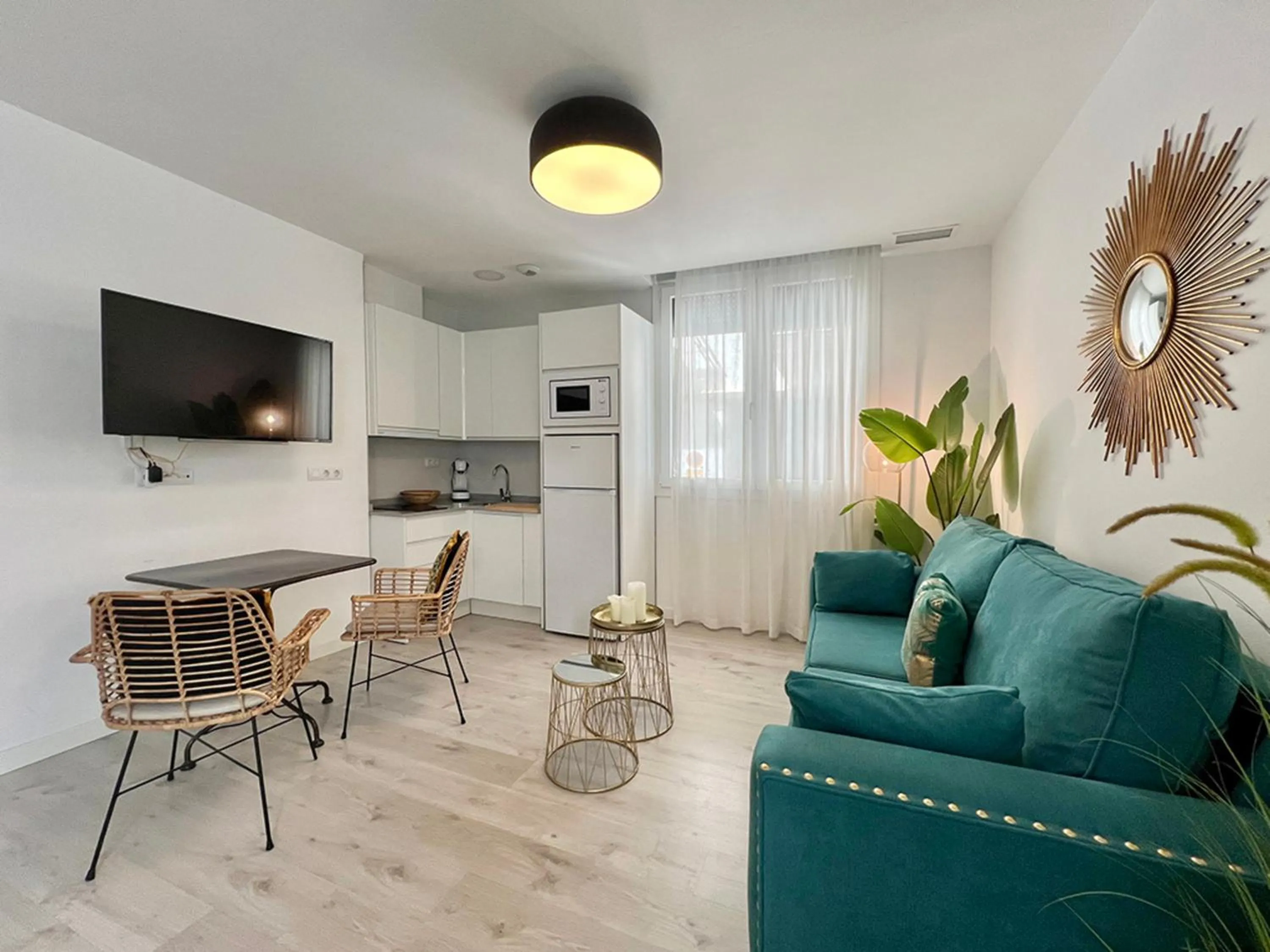 TV and multimedia in Apartamentos Realejo Campo del Príncipe 3000