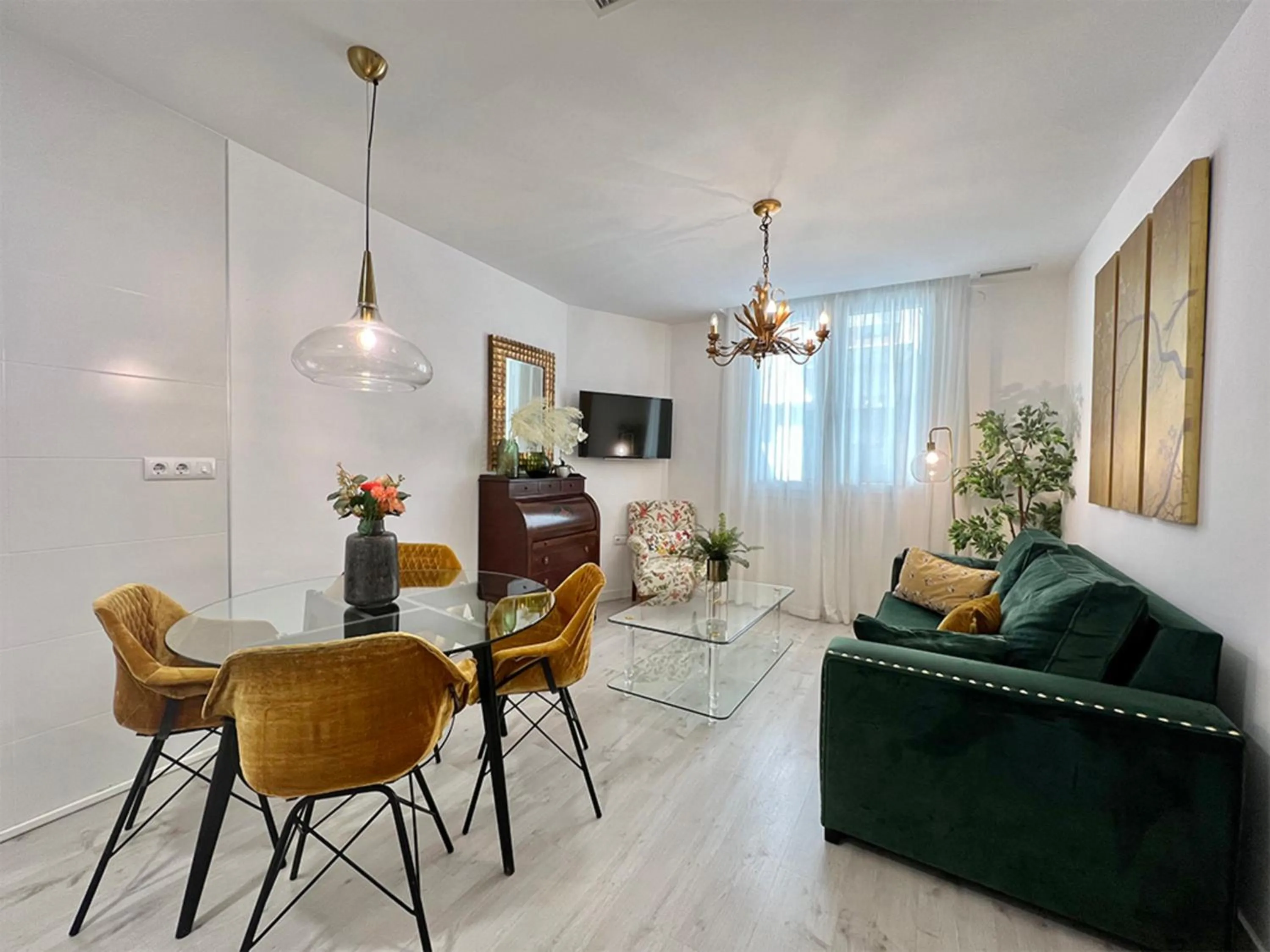 TV and multimedia in Apartamentos Realejo Campo del Príncipe 3000