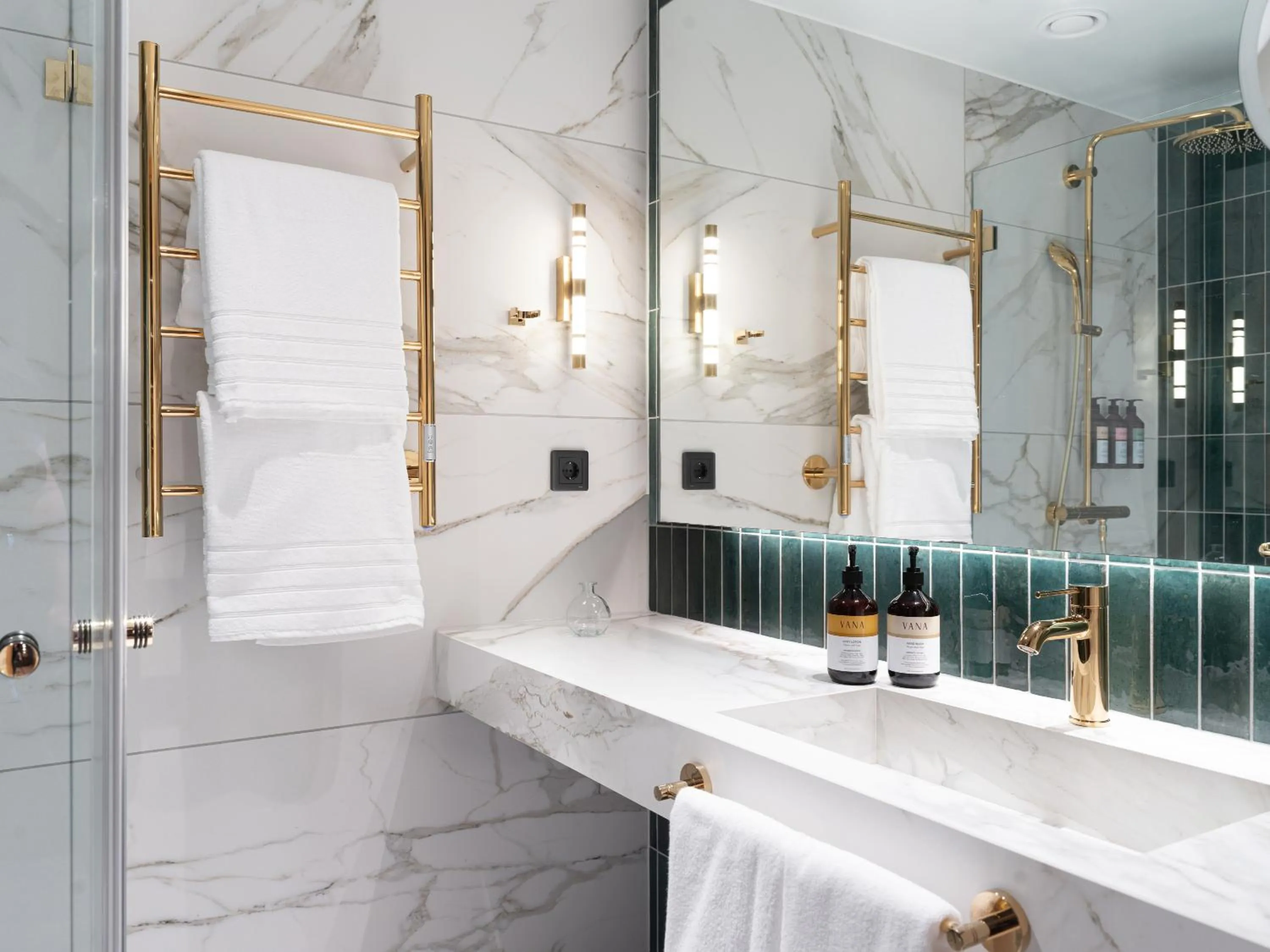 Bathroom in Elite Hotel Frost - Hotel & Spa