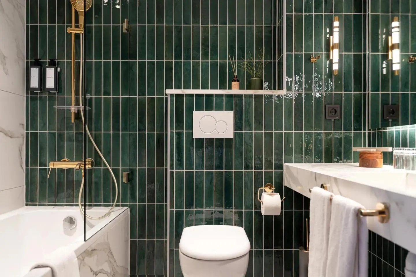 Toilet in Elite Hotel Frost - Hotel & Spa