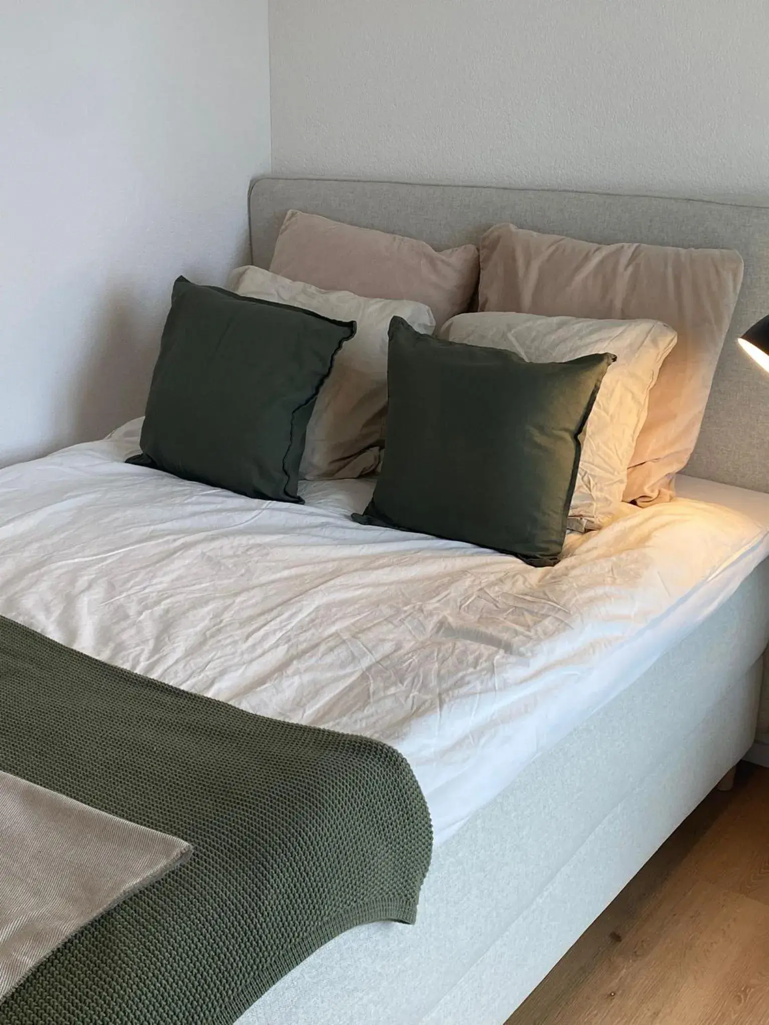 Small Double Room - single occupancy in Gantrisch Lodge Ottenleuebad Small Double Room - single occupancy in Gantrisch Lodge Ottenleuebad