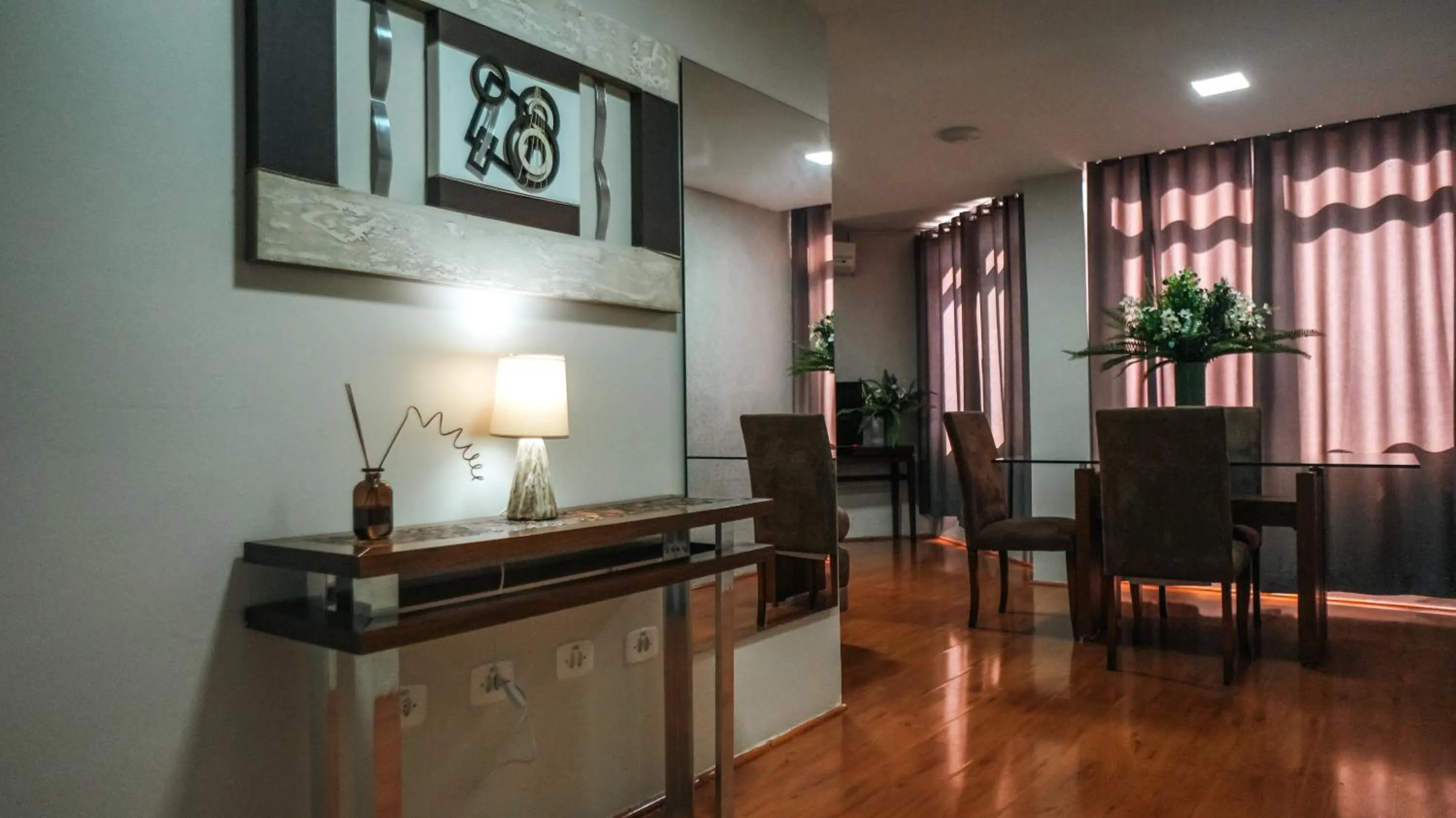 Photo of the whole room in Harbor Querência Hotel