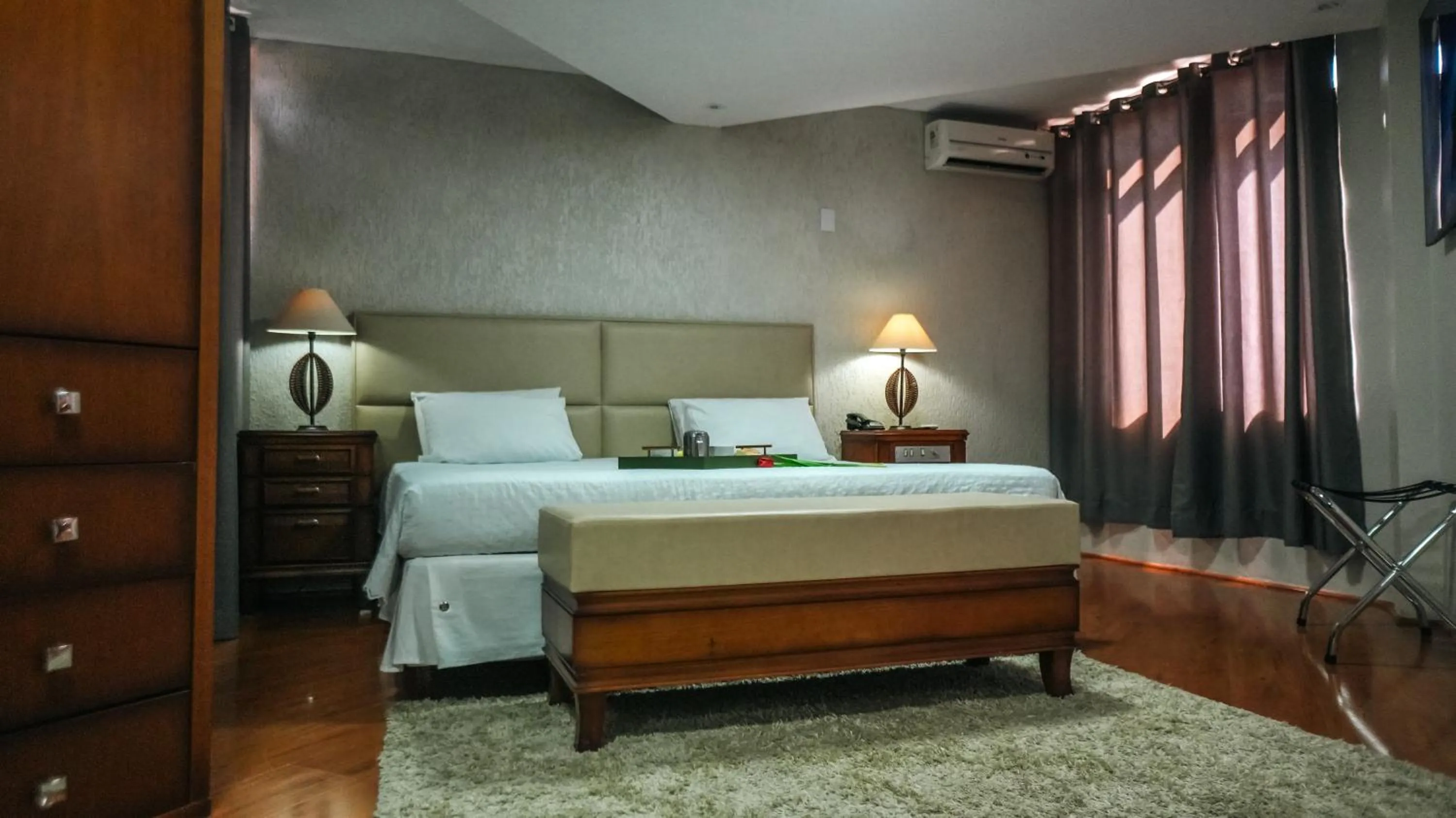 Photo of the whole room, Bed in Harbor Querência Hotel