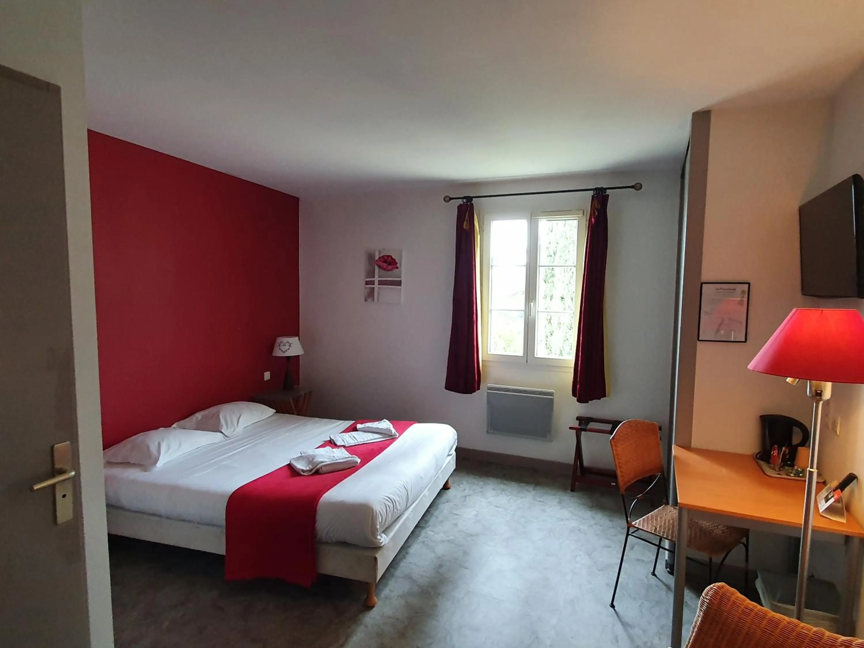 Superior Double Room in Hôtel Restaurant La Promenade