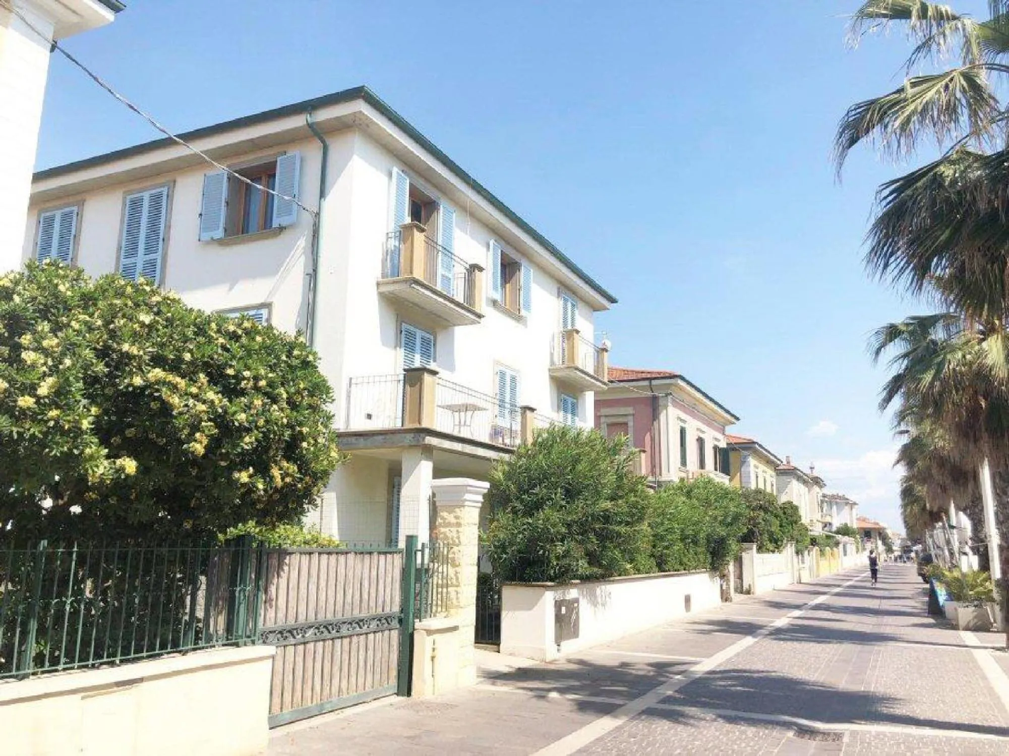 Property building in Zì Maria