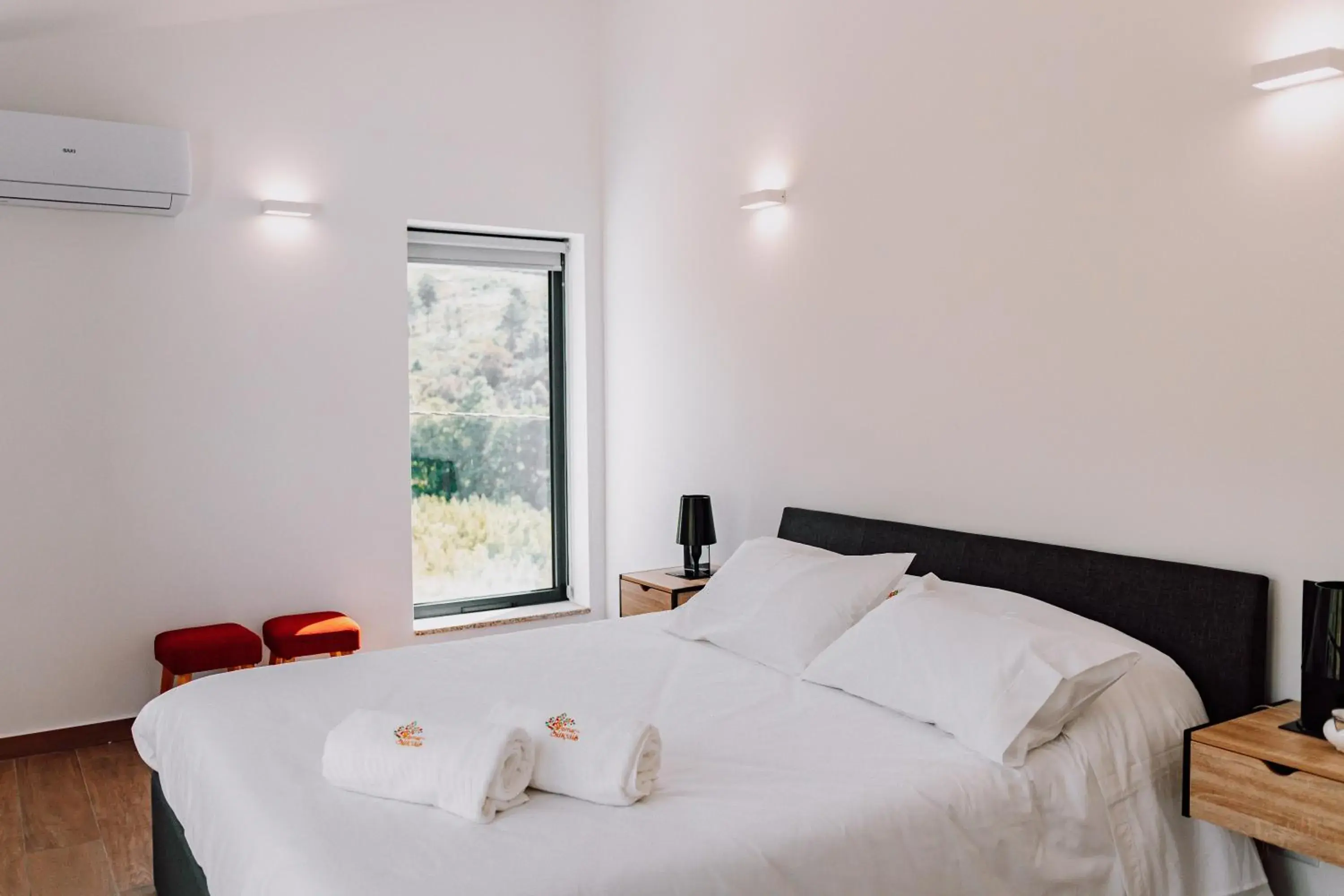 Bedroom, Bed in Quinta dos Sinçais Bedroom, Bed in Quinta dos Sinçais