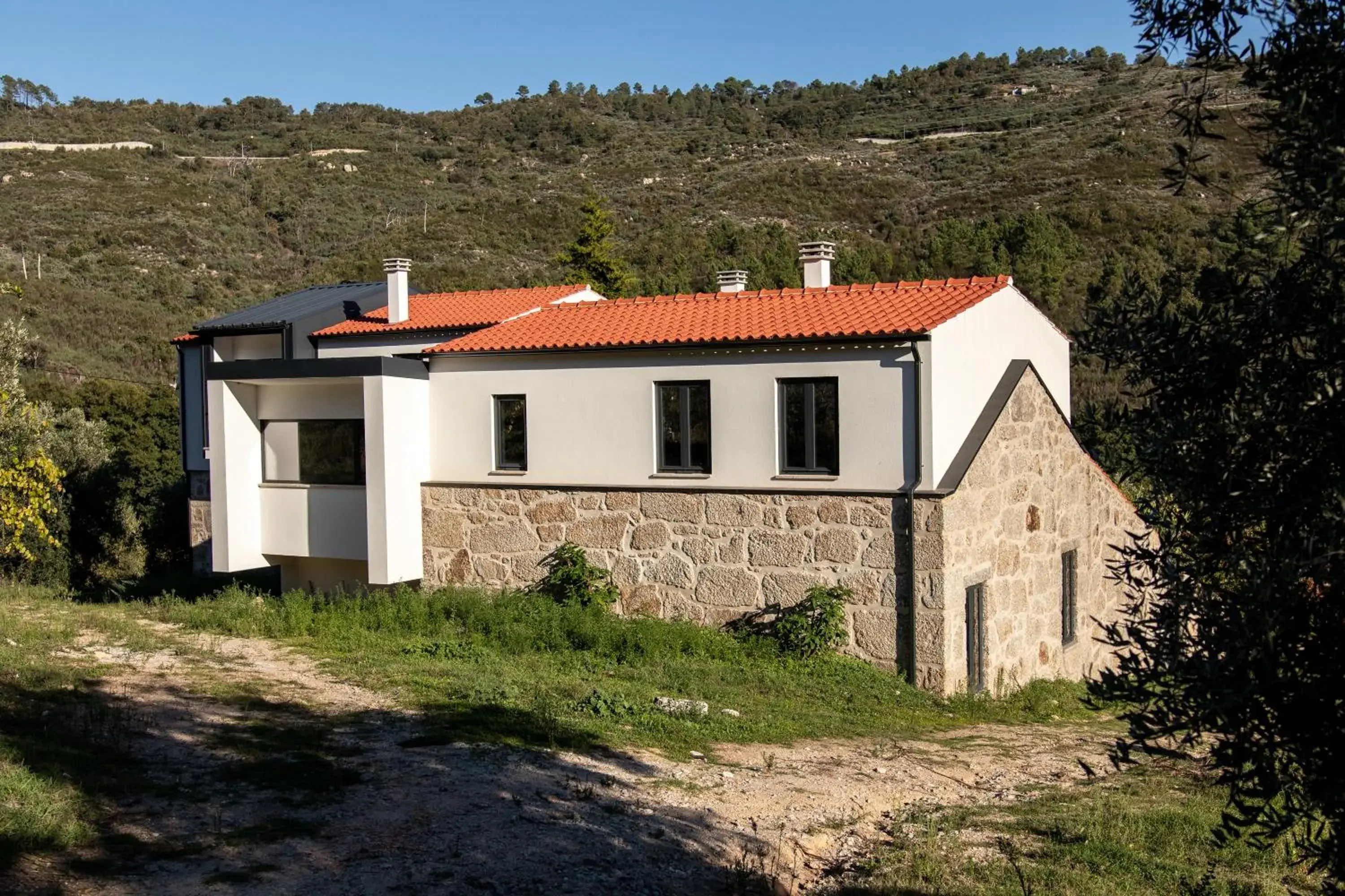 Property building in Quinta dos Sinçais Property building in Quinta dos Sinçais