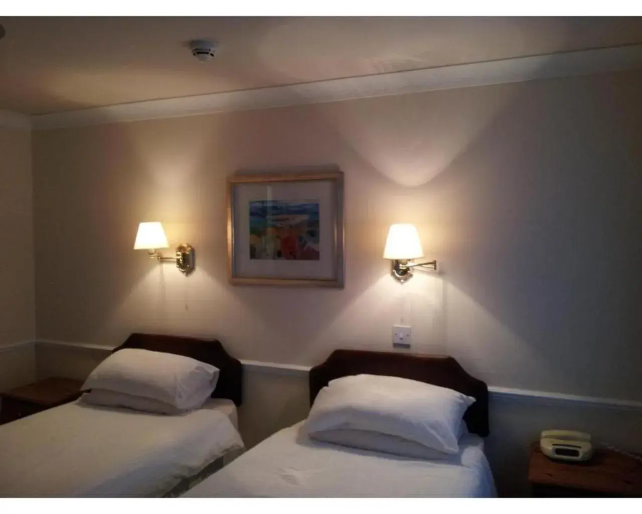 Standard Twin Room in Sea Side Hotel Standard Twin Room in Sea Side Hotel