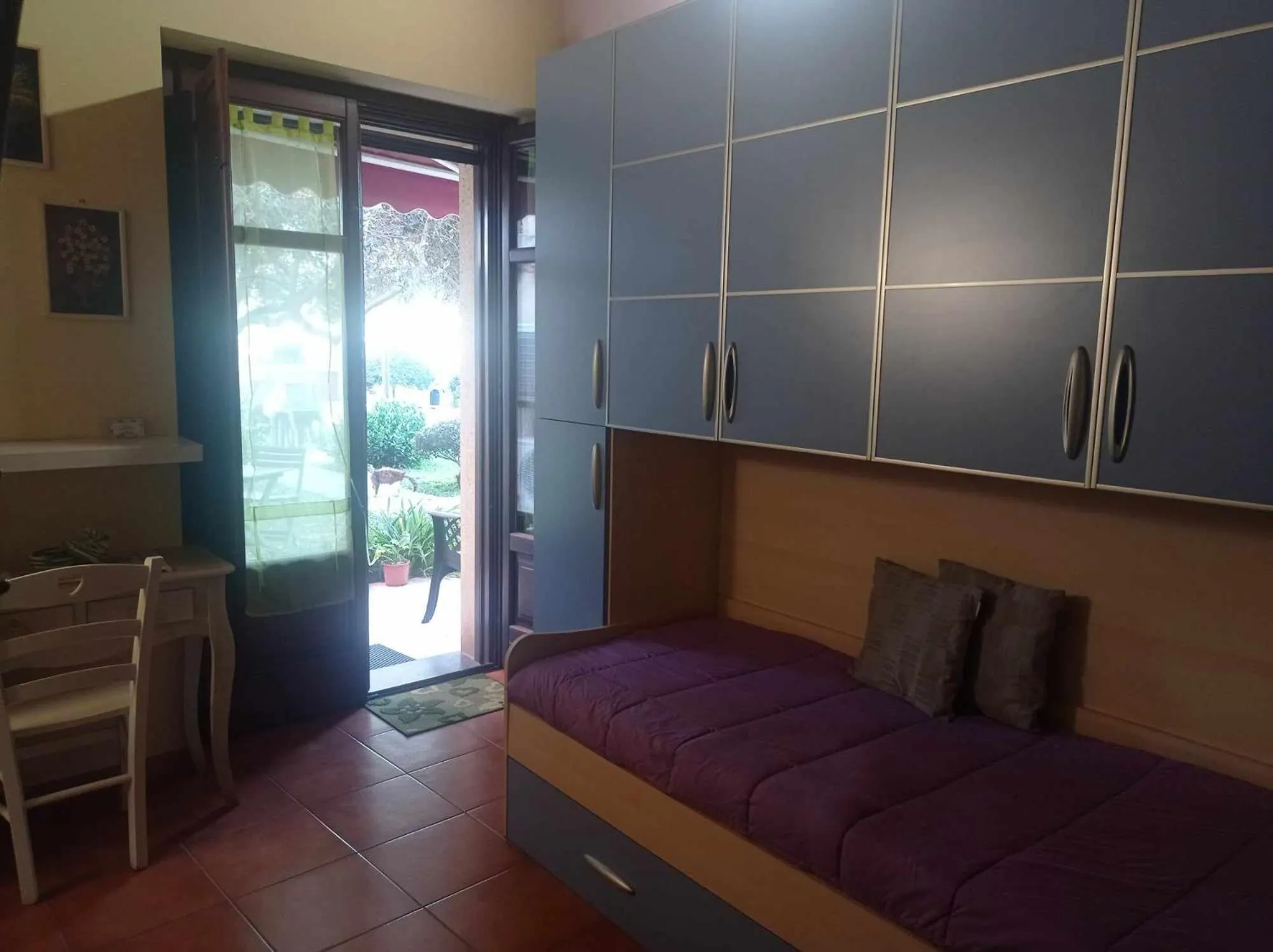 Living room, Bed in Affitacamere/Domo - Mari e Luci