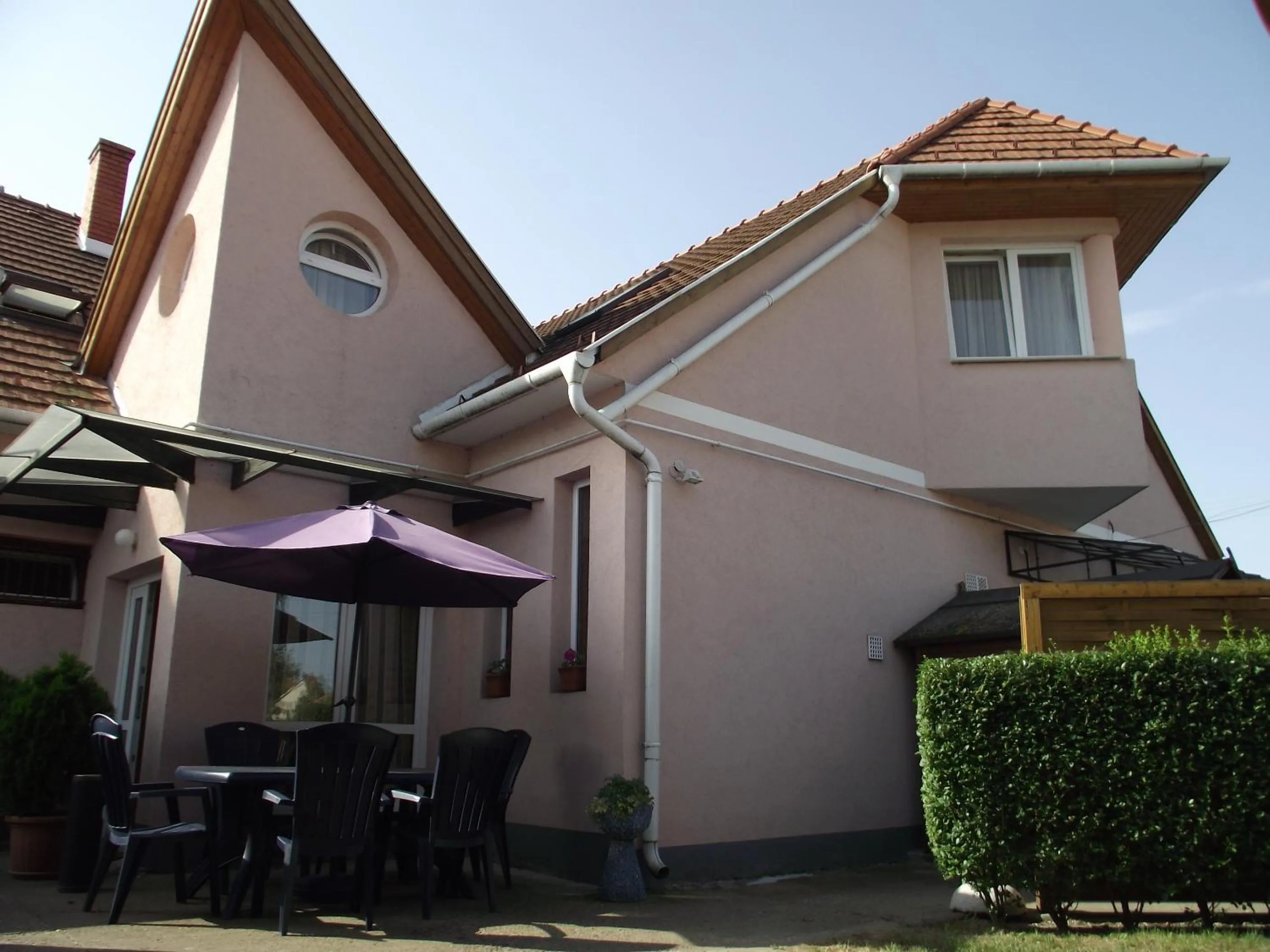 Property building in Ludas Fogadó