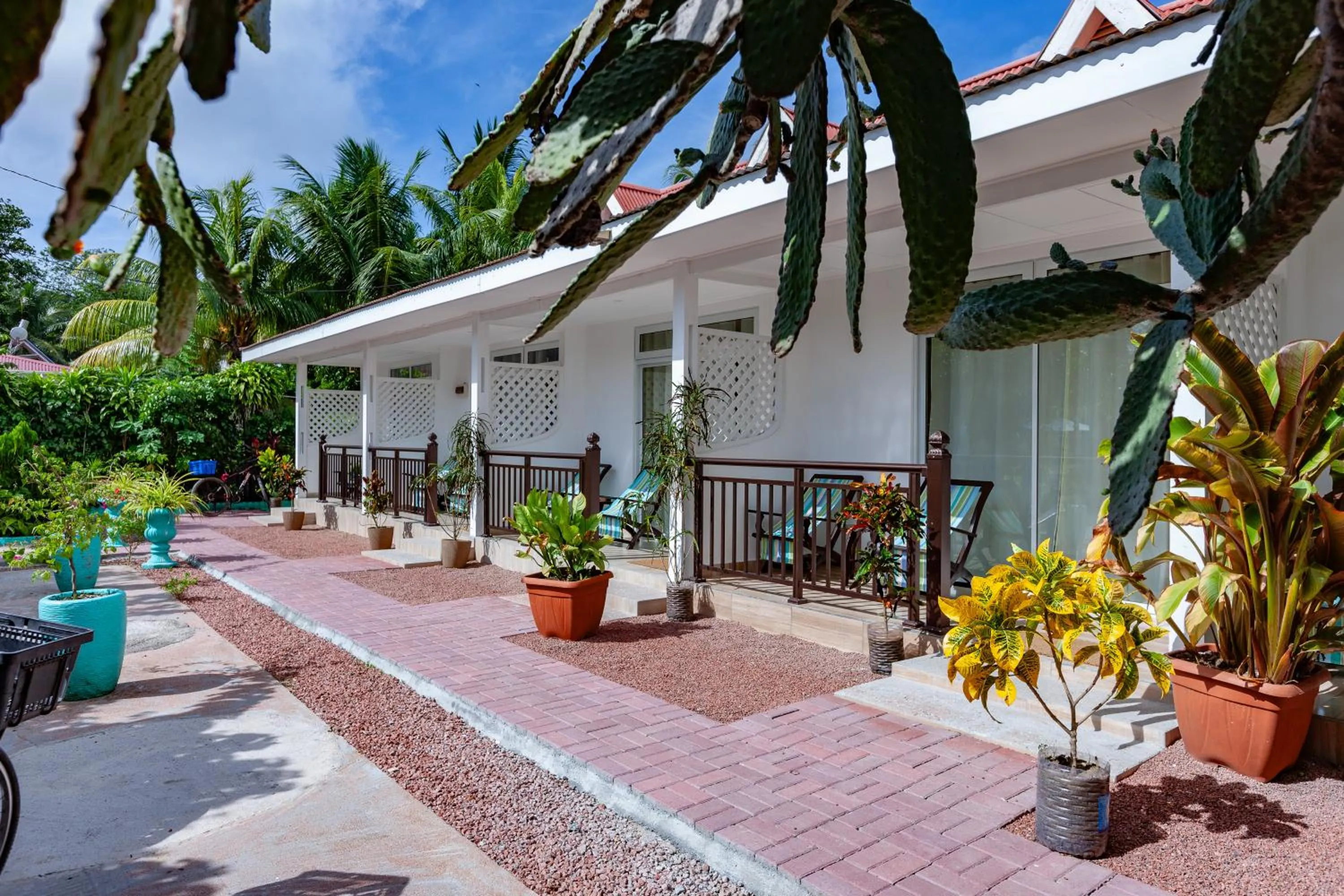 Property building in Chez Marston