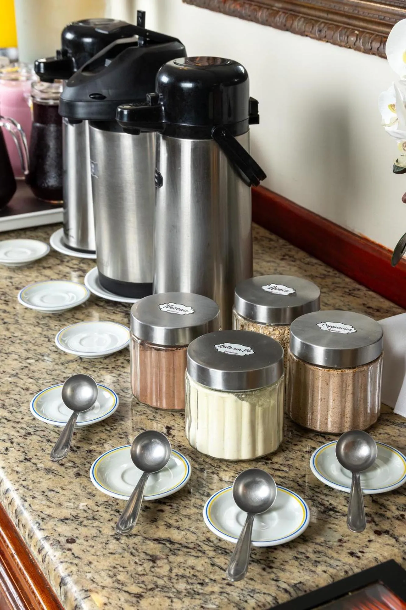 Breakfast in Hotel Euro Suite Campinas by Nacional Inn - Próximo ao Cambuí