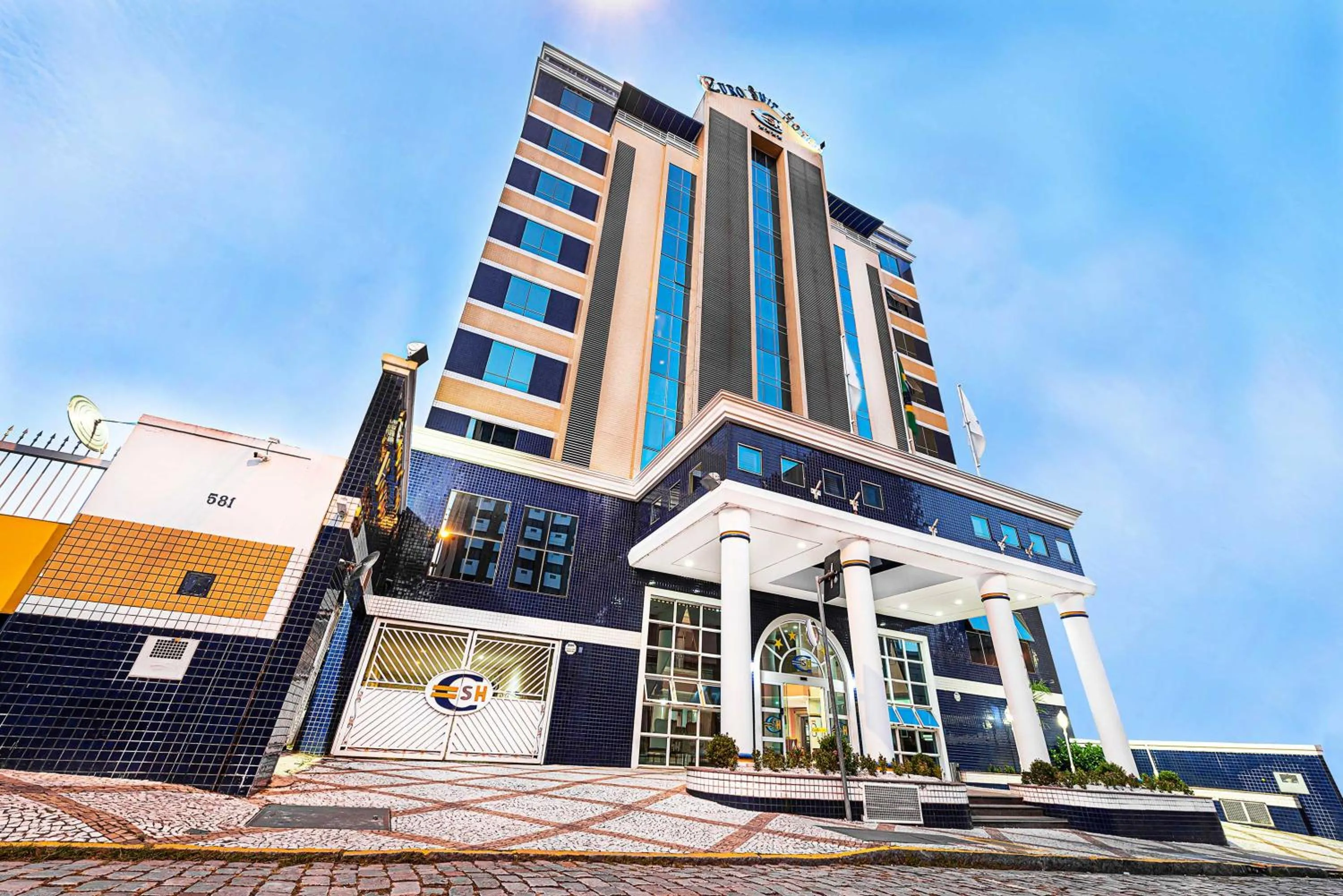 Facade/entrance in Hotel Euro Suite Campinas by Nacional Inn - Próximo ao Cambuí