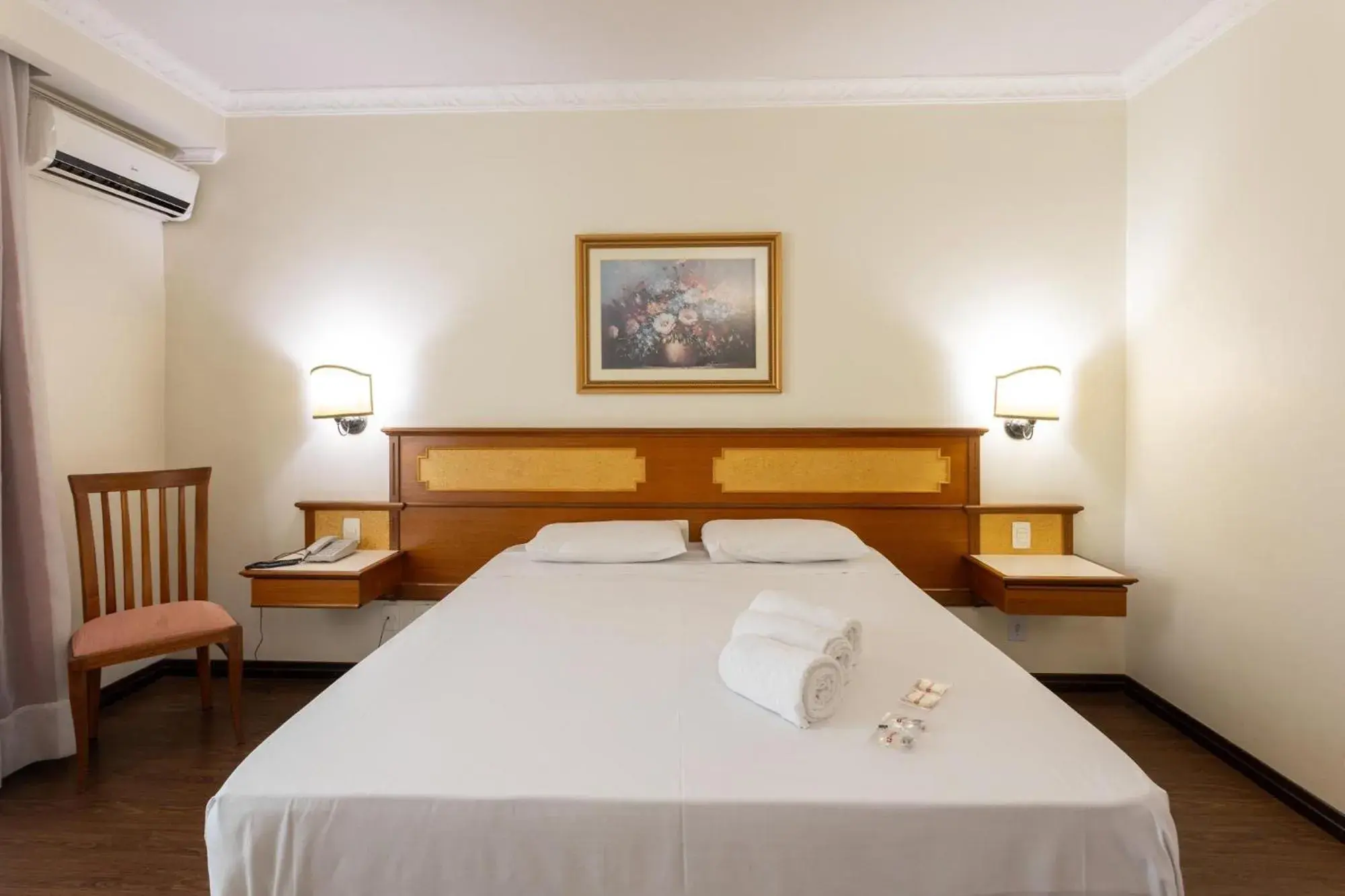 Bedroom, Bed in Hotel Euro Suite Campinas by Nacional Inn - Próximo ao Cambuí Bedroom, Bed in Hotel Euro Suite Campinas by Nacional Inn - Próximo ao Cambuí