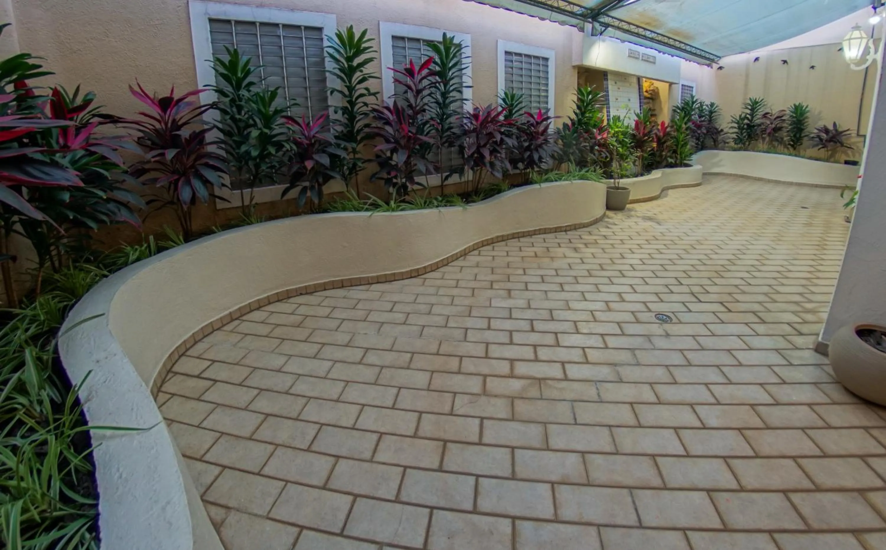 Garden in Hotel Euro Suite Campinas by Nacional Inn - Próximo ao Cambuí