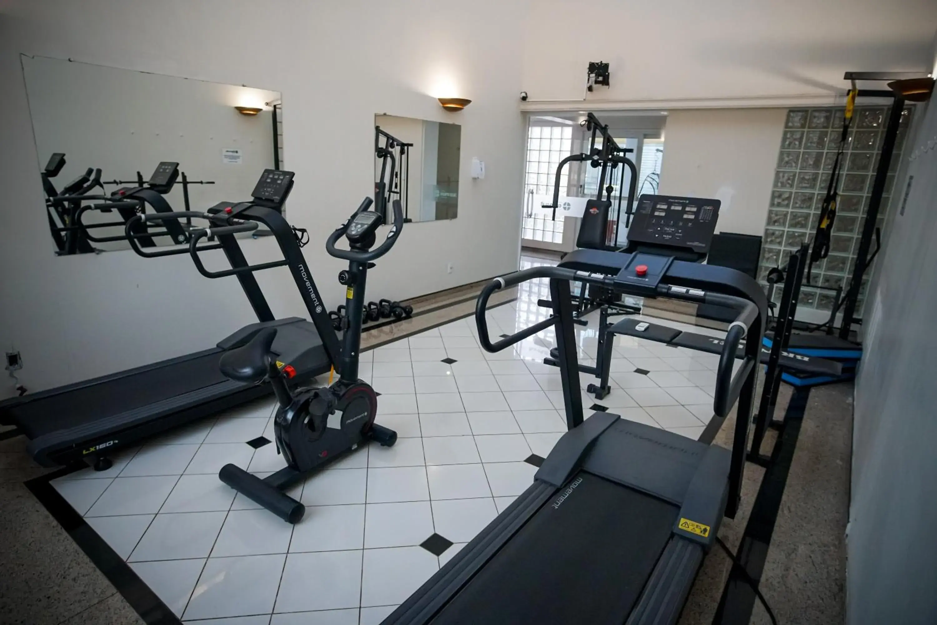 Fitness centre/facilities in Hotel Euro Suite Campinas by Nacional Inn - Próximo ao Cambuí Fitness centre/facilities in Hotel Euro Suite Campinas by Nacional Inn - Próximo ao Cambuí