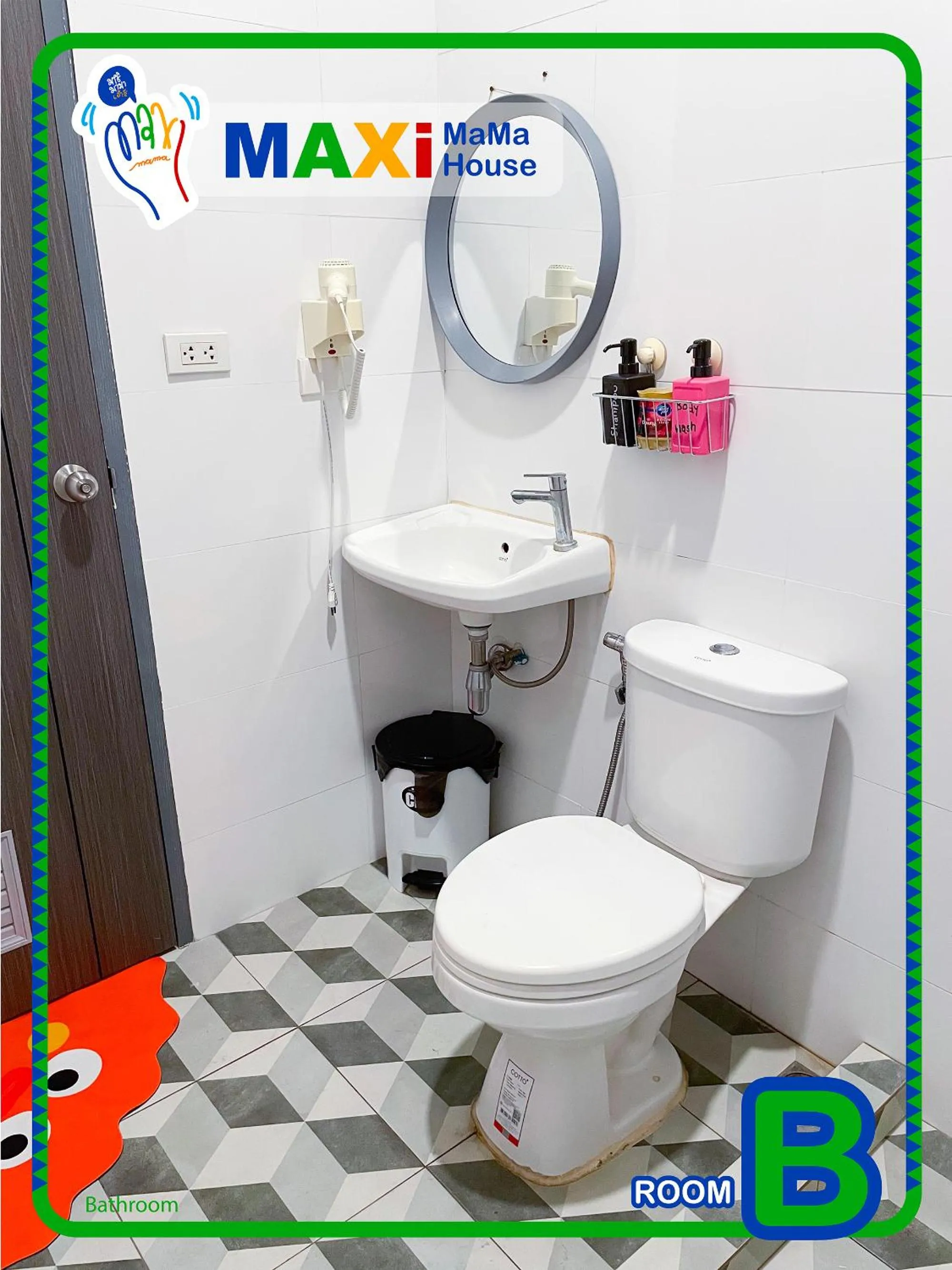 Bathroom in MAXi MaMa House