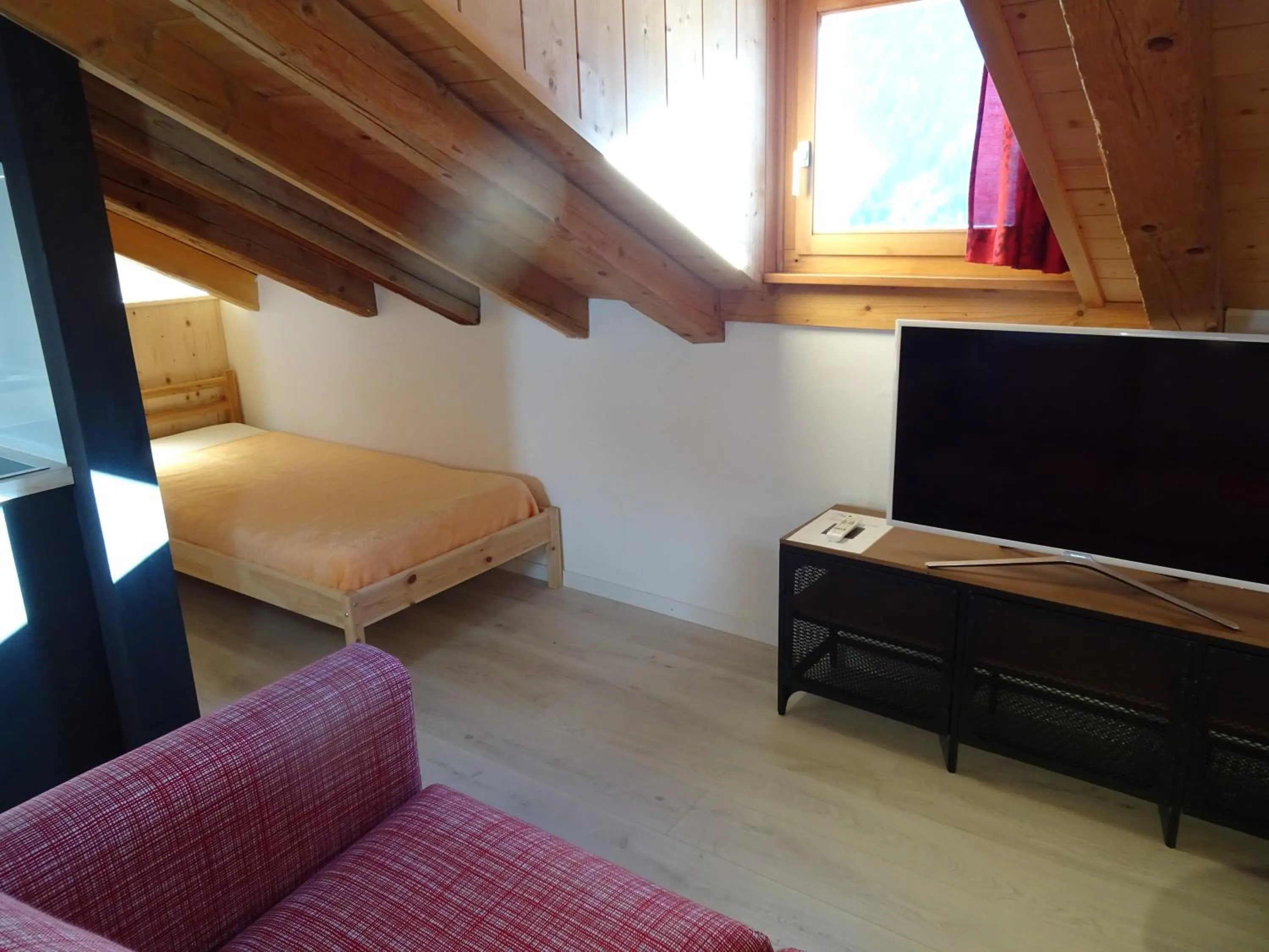 Bed in B&B Chasa Arfusch