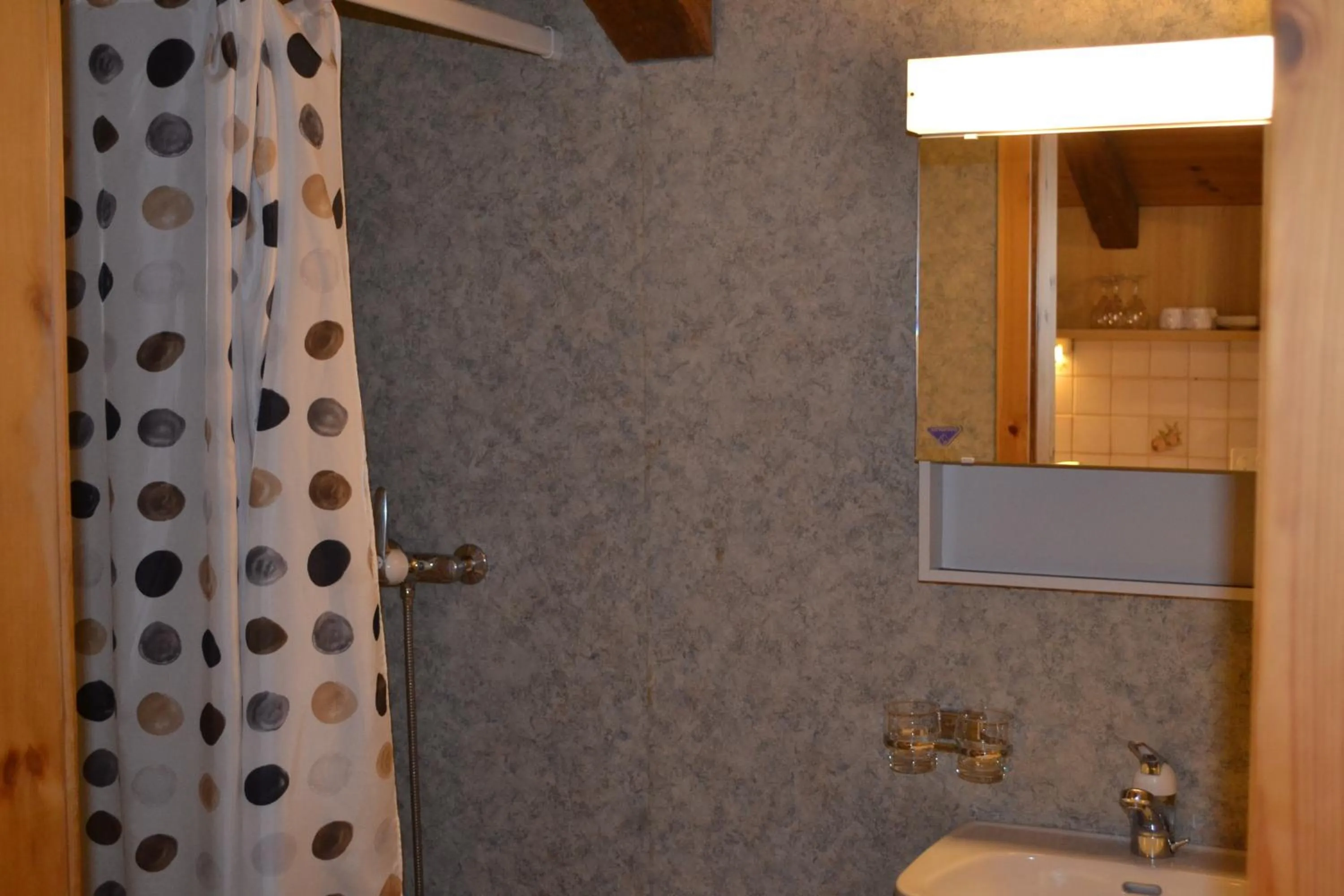 Bathroom in B&B Chasa Arfusch