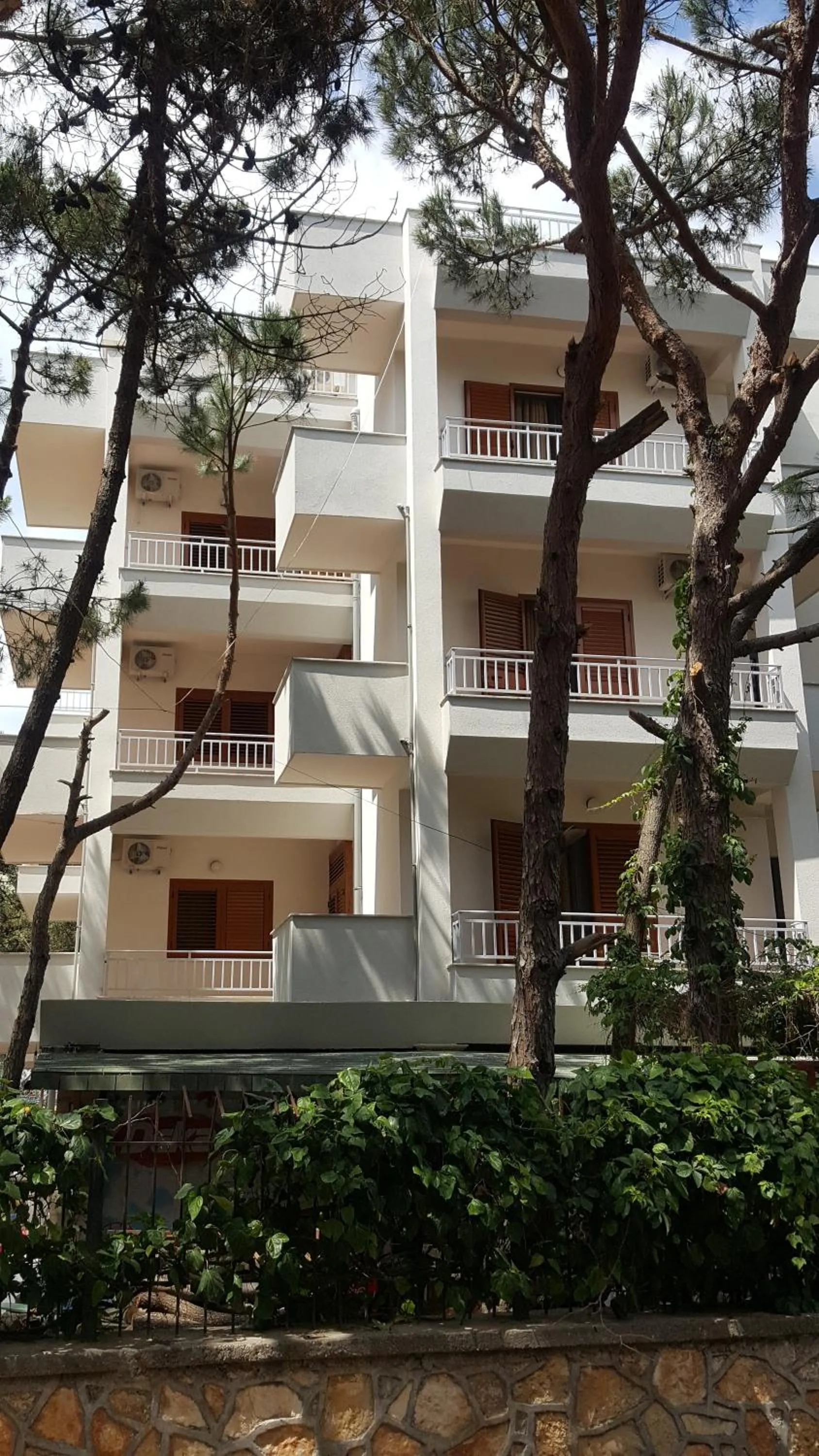 One-Bedroom Apartment with Balcony in Villa Arberia