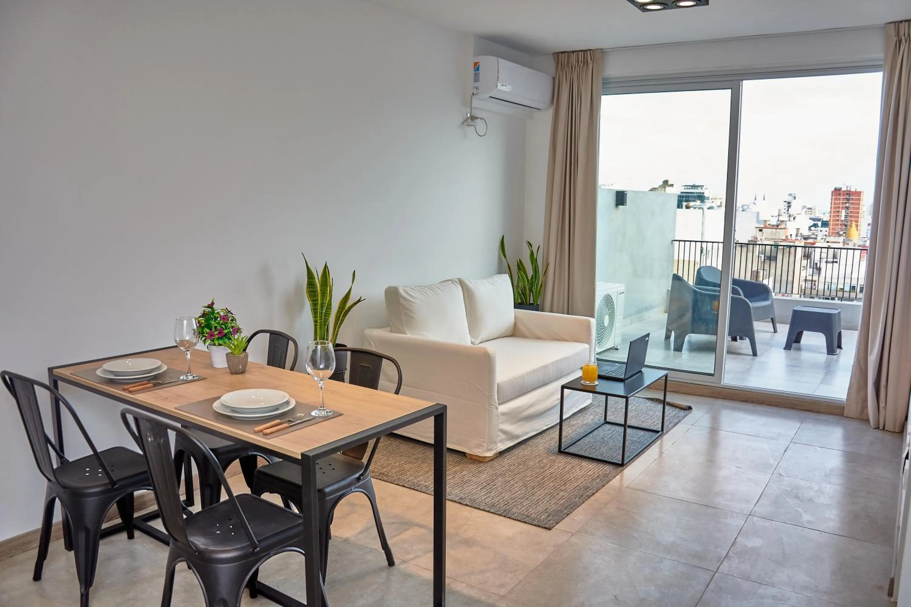 Photo of the whole room in Babel Campus