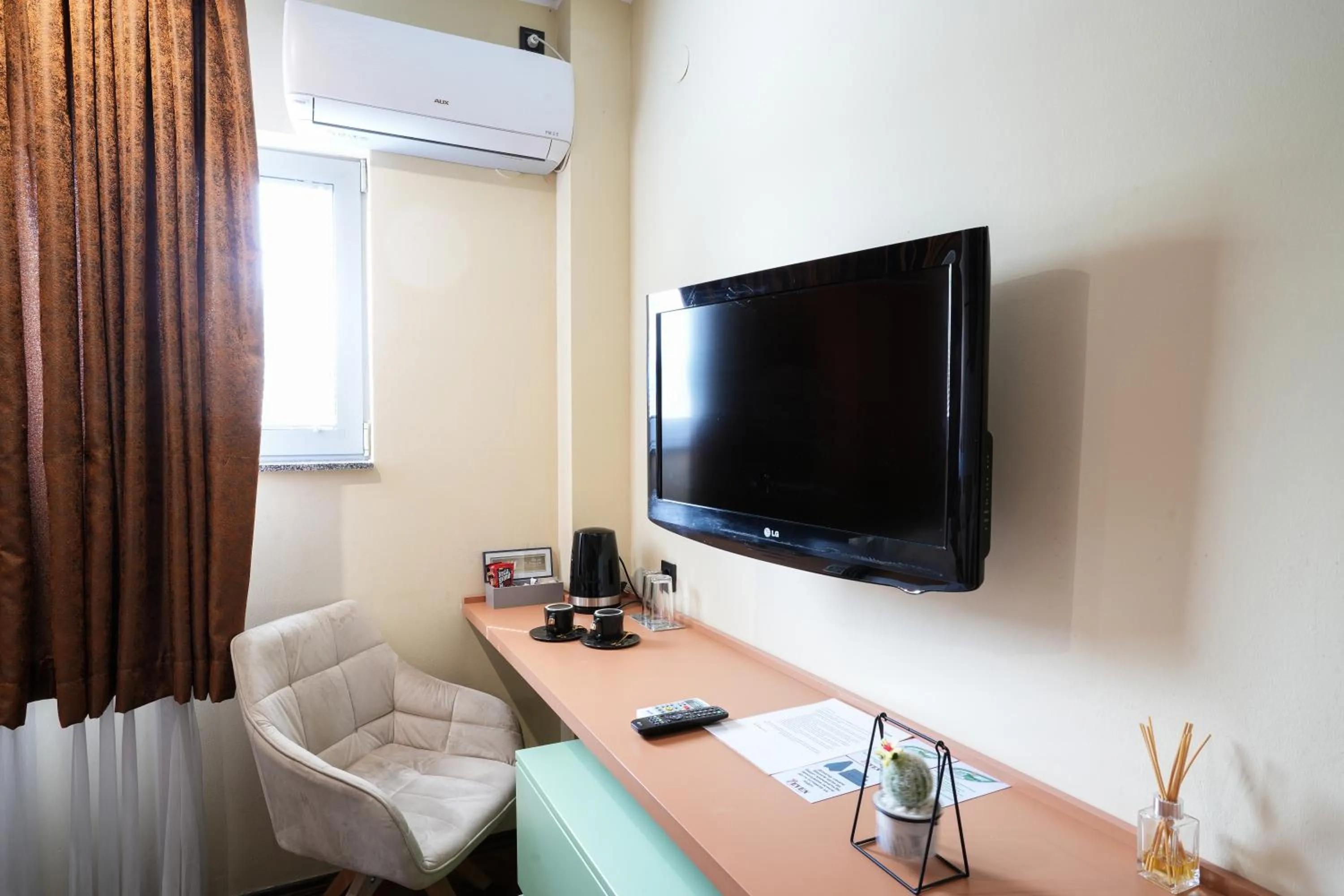 TV and multimedia in 7even weddings & events