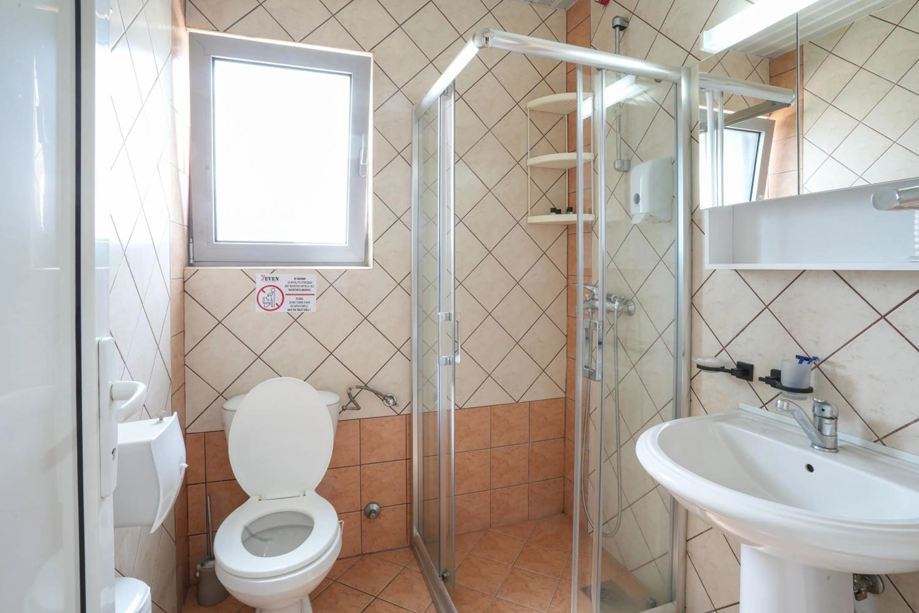 Shower in 7even weddings & events