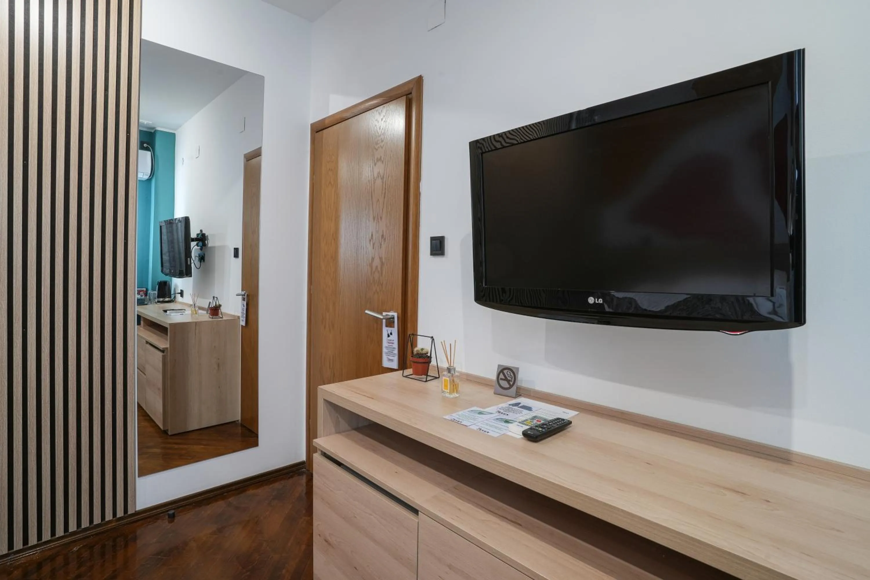 TV and multimedia in 7even weddings & events