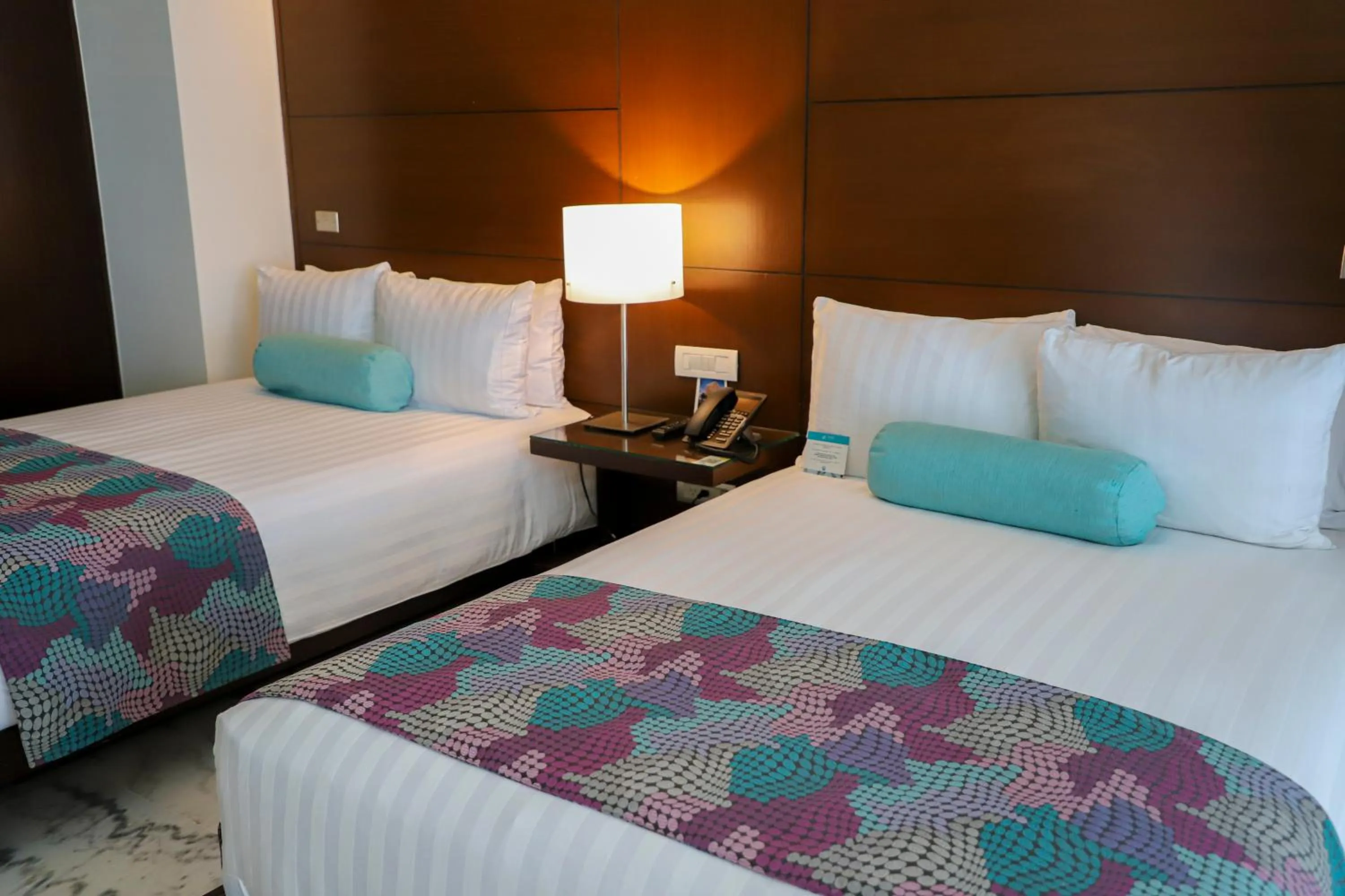 Bed in Palacio Mundo Imperial Riviera Diamante Acapulco All Inclusive