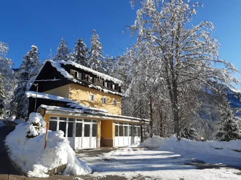 Rooms Barovc by the Lake Jasna Rooms Barovc by the Lake Jasna