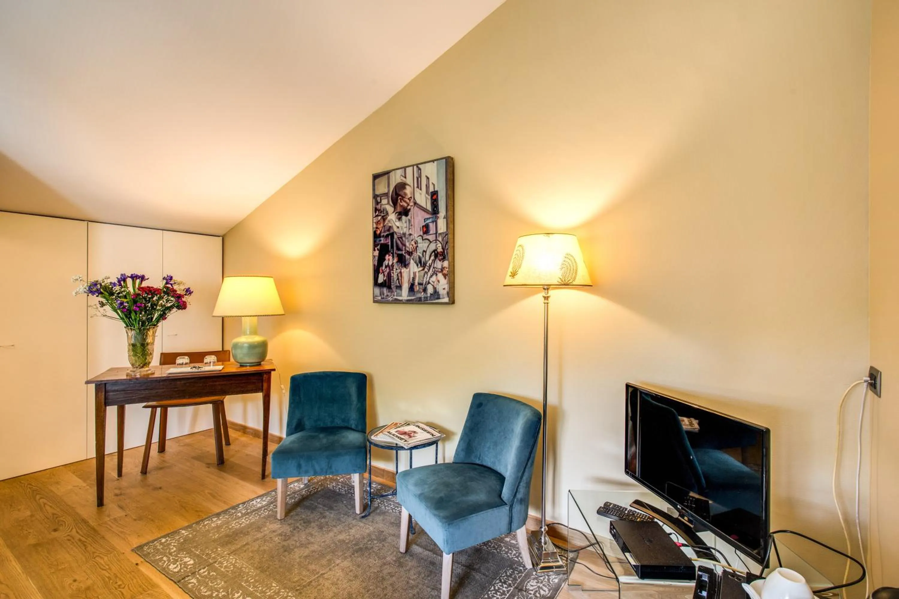 Photo of the whole room in La Gaura Guest House