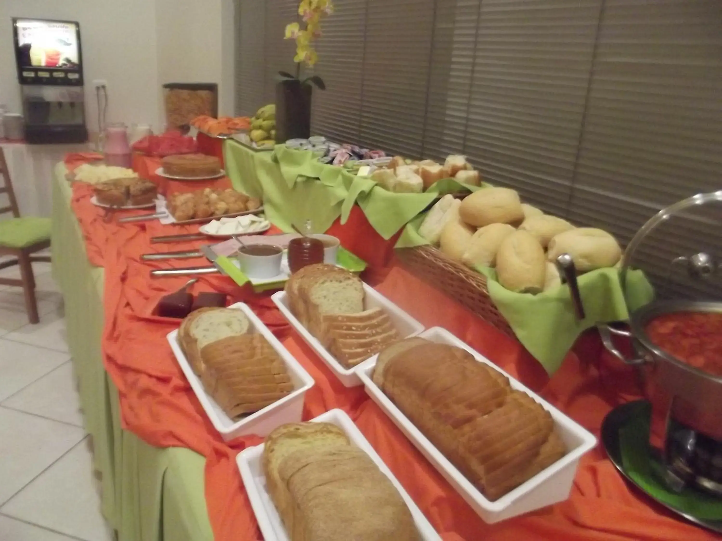 Restaurant/places to eat in Harbor Self Graciosa Hotel Restaurant/places to eat in Harbor Self Graciosa Hotel