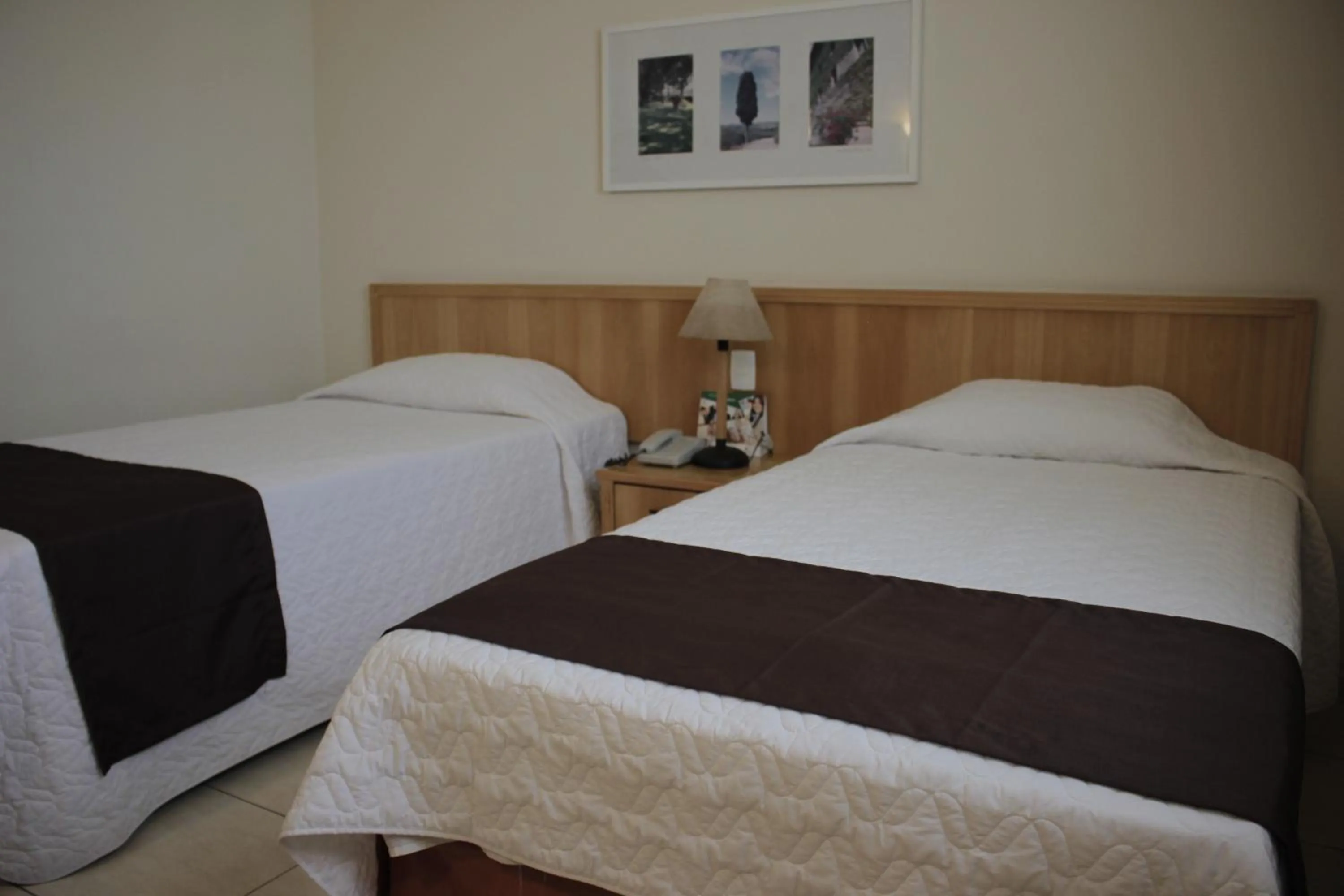 Bedroom, Bed in Harbor Self Graciosa Hotel