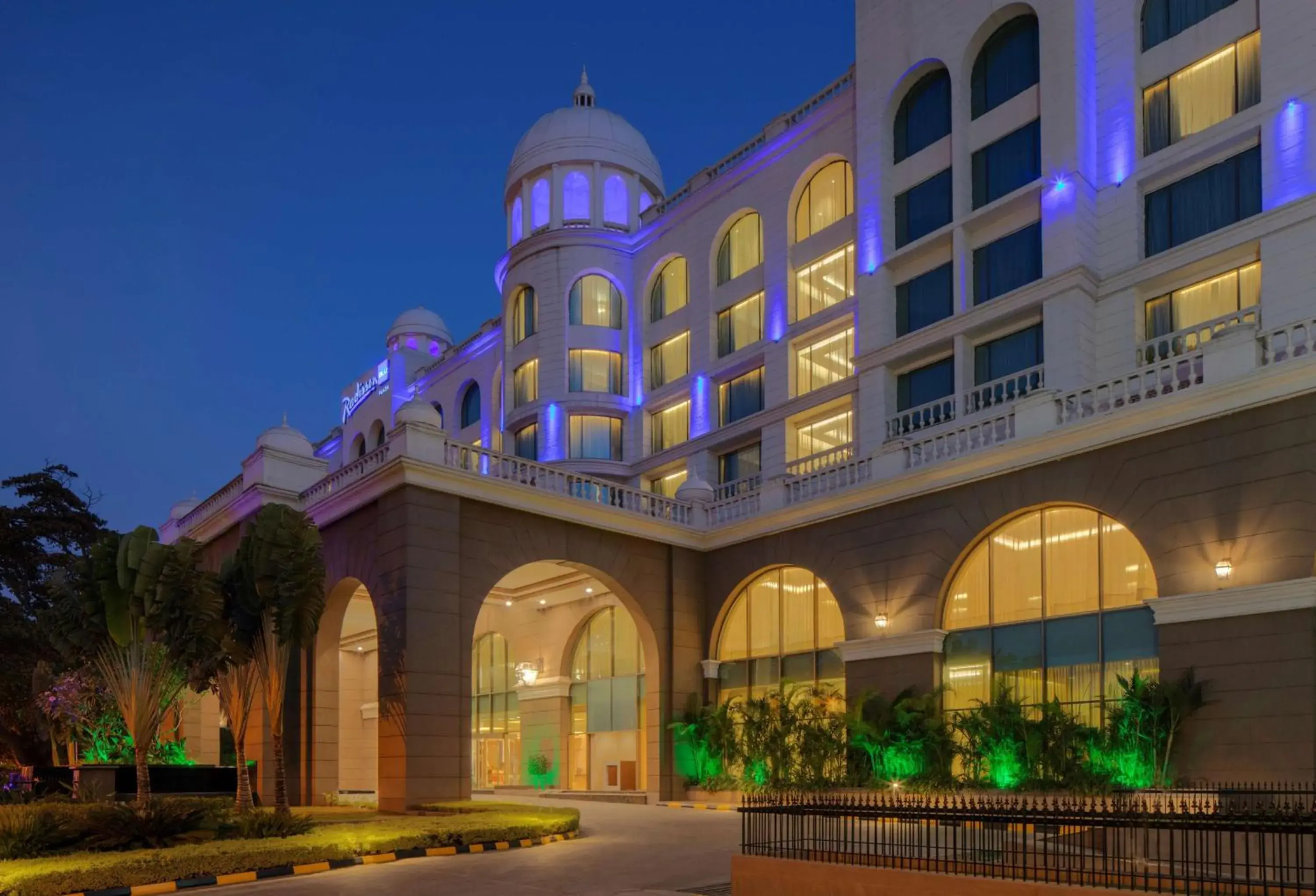 Property building in Radisson Blu Plaza Hotel Mysore Property building in Radisson Blu Plaza Hotel Mysore