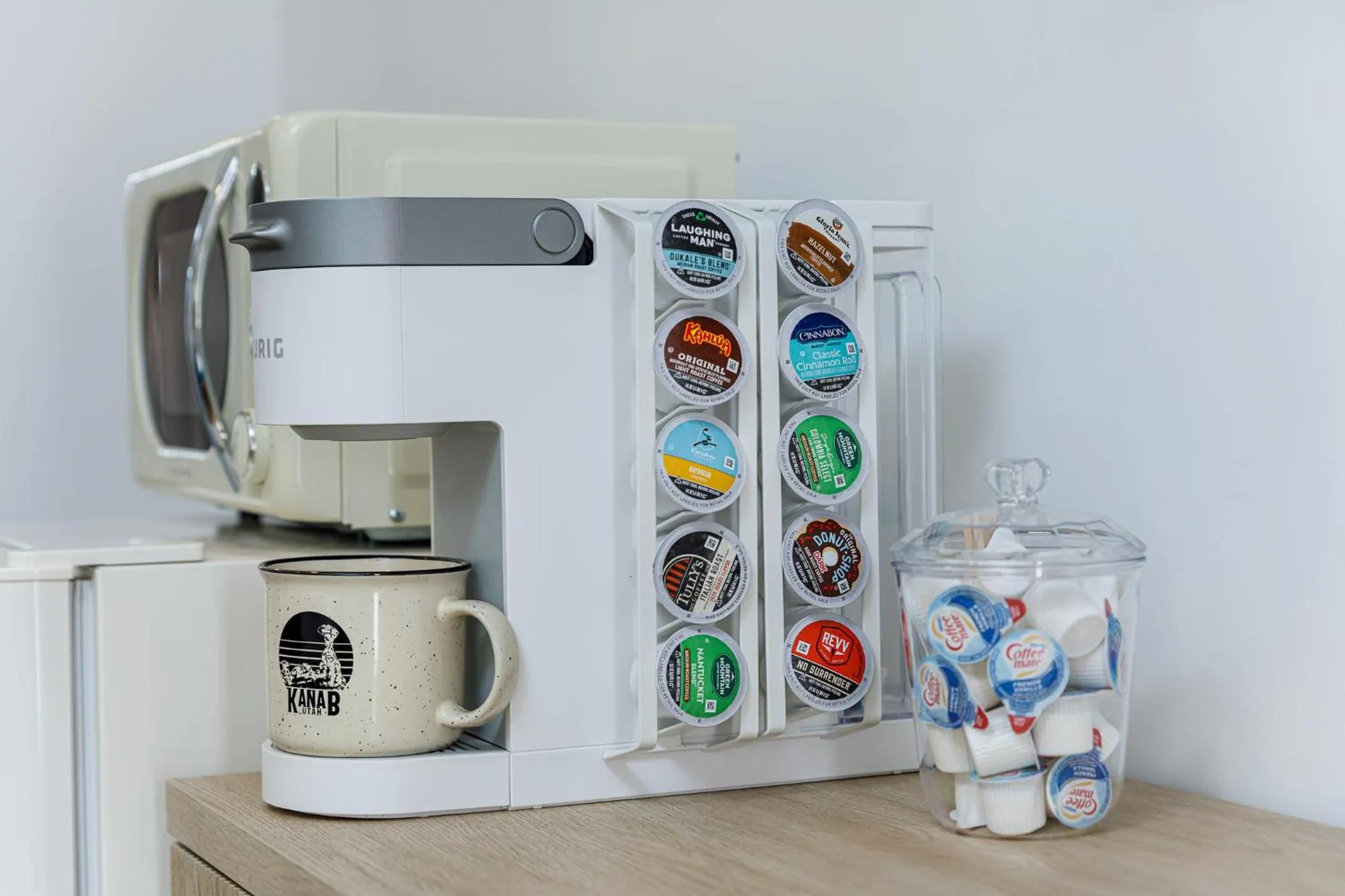 Coffee/tea facilities in Quail Park Lodge