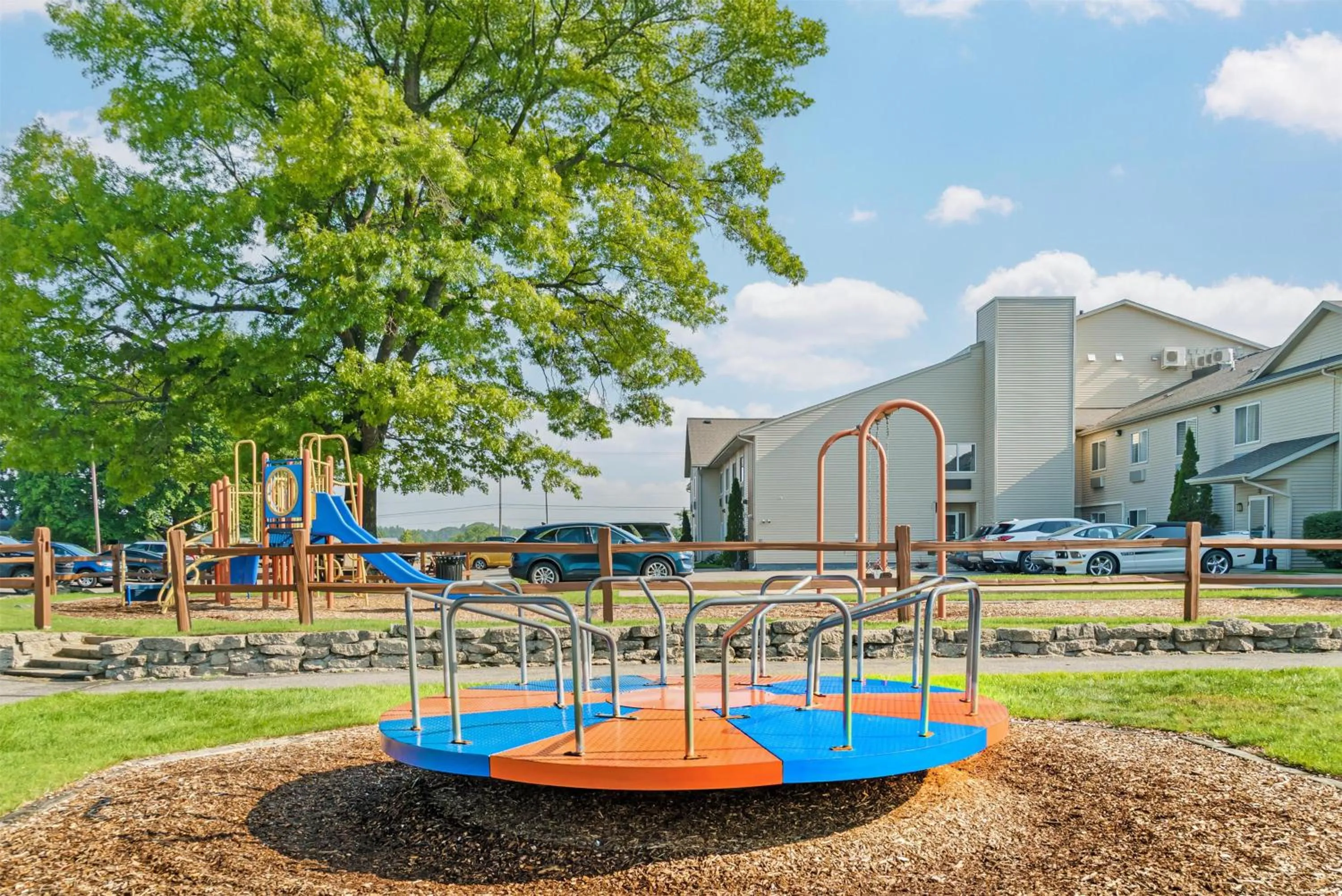 Property building in Best Western Lakewinds