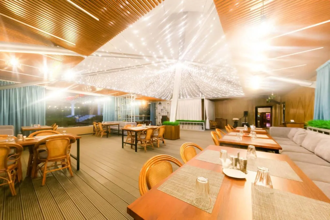 Restaurant/places to eat in Dostyq Kokshetau