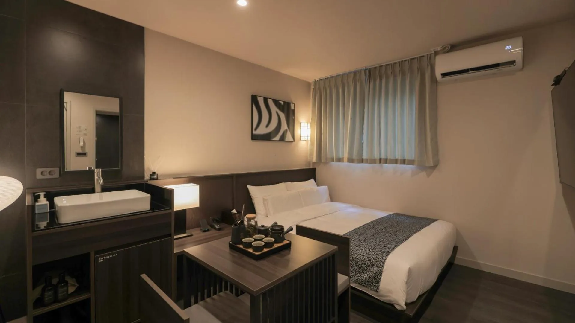 Photo of the whole room, Bed in Aank Ryokan Hotel Paju