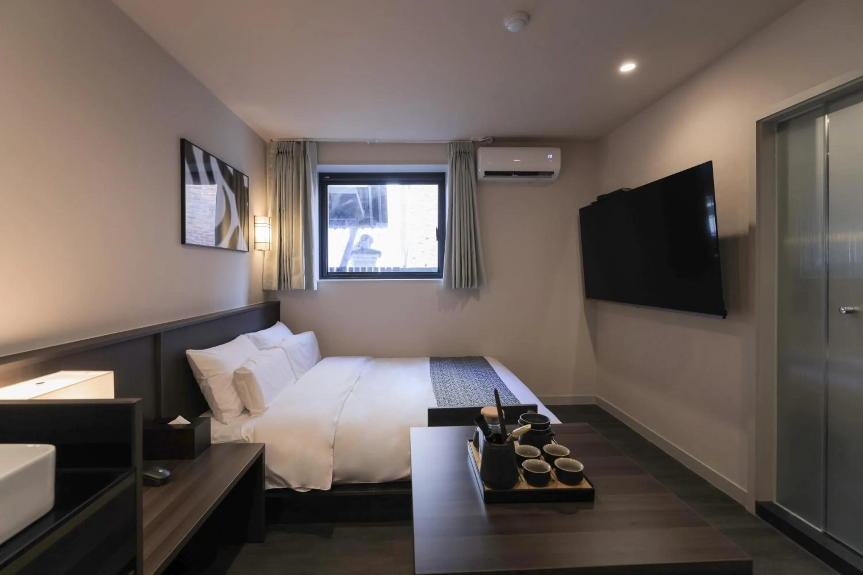 TV and multimedia, Bed in Aank Ryokan Hotel Paju