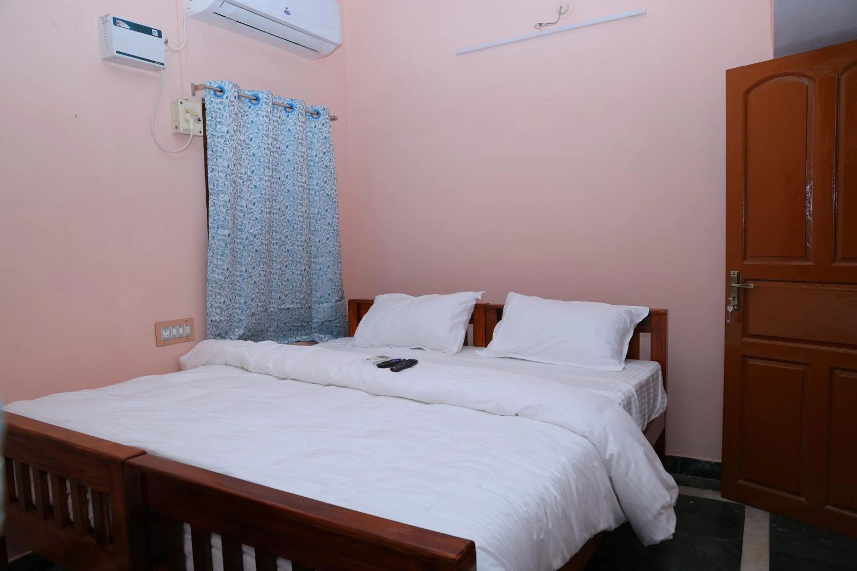 air conditioner, Bed in SS Nivas StayHome
