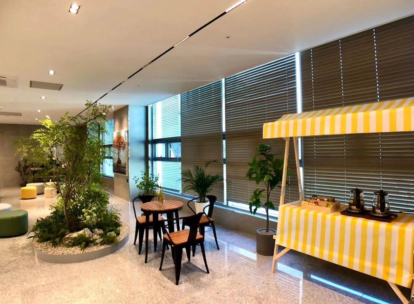 Lobby or reception in Golden Planet Hotel-Pyeongtaek Godeck