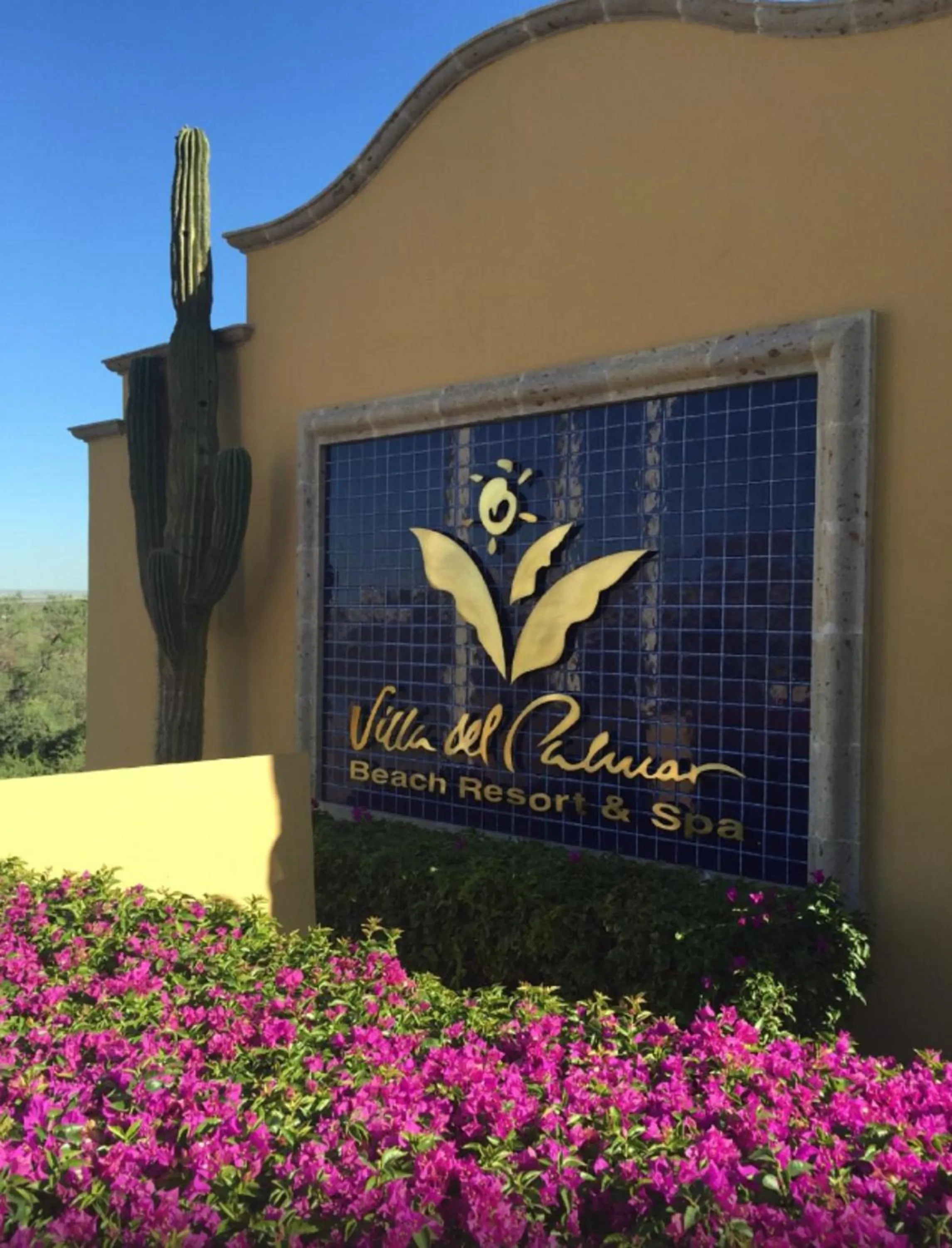 Facade/entrance in Suites at Villa Del Palmar Cabo San Lucas Beach Resort and Spa
