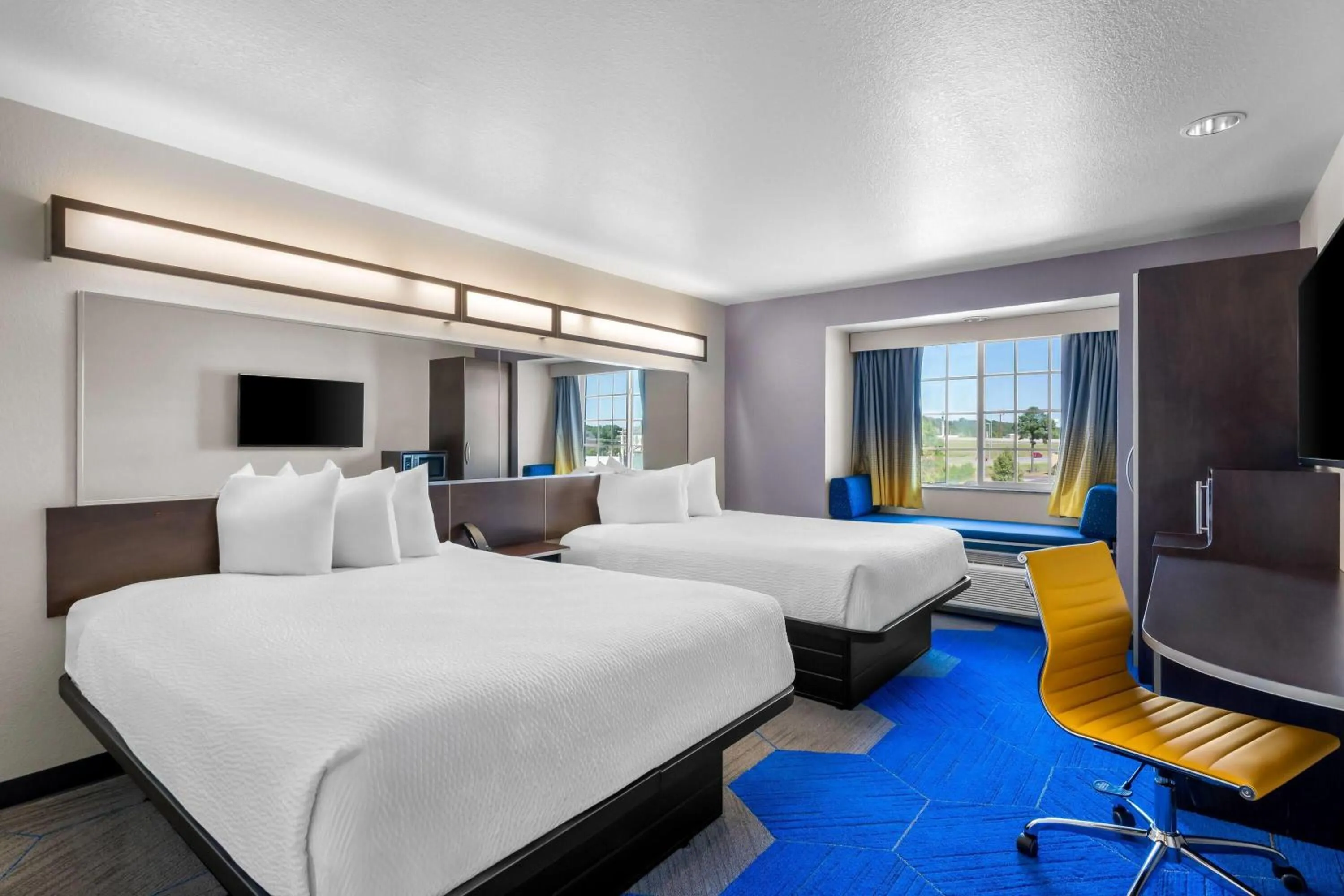 Bed in Microtel Inn & Suites By Wyndham Conway