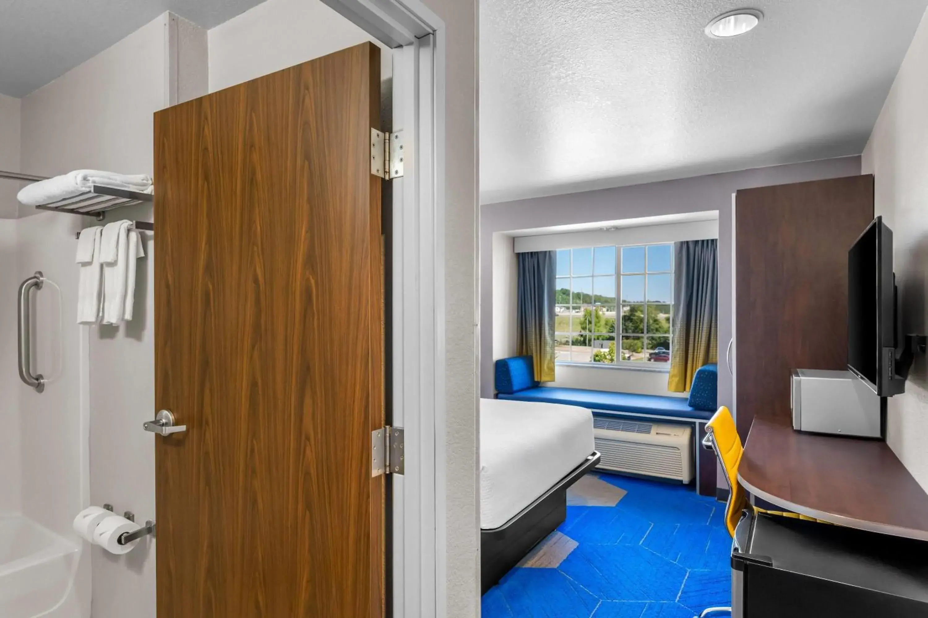 Bed in Microtel Inn & Suites By Wyndham Conway Bed in Microtel Inn & Suites By Wyndham Conway