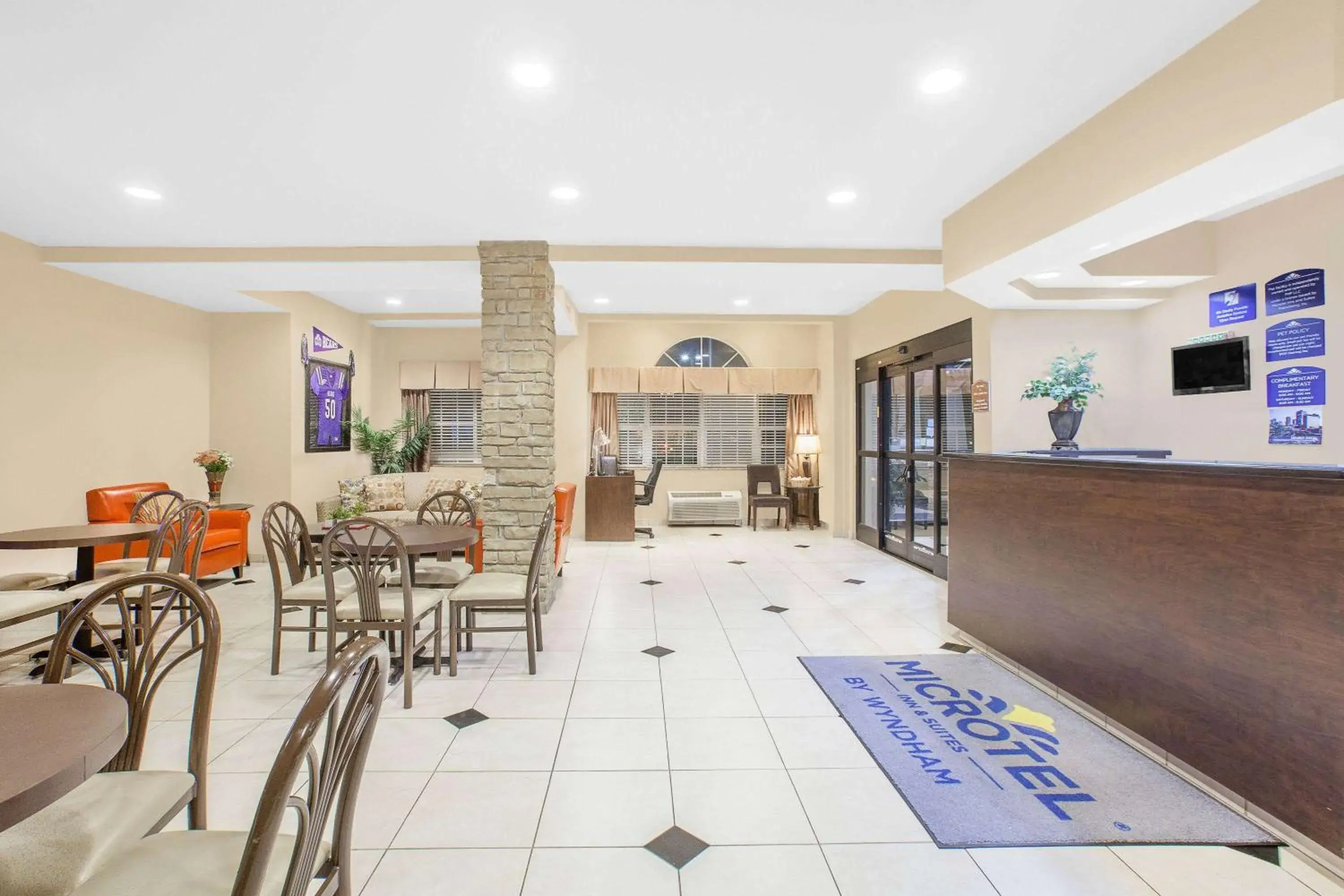 Lobby or reception in Microtel Inn & Suites By Wyndham Conway Lobby or reception in Microtel Inn & Suites By Wyndham Conway