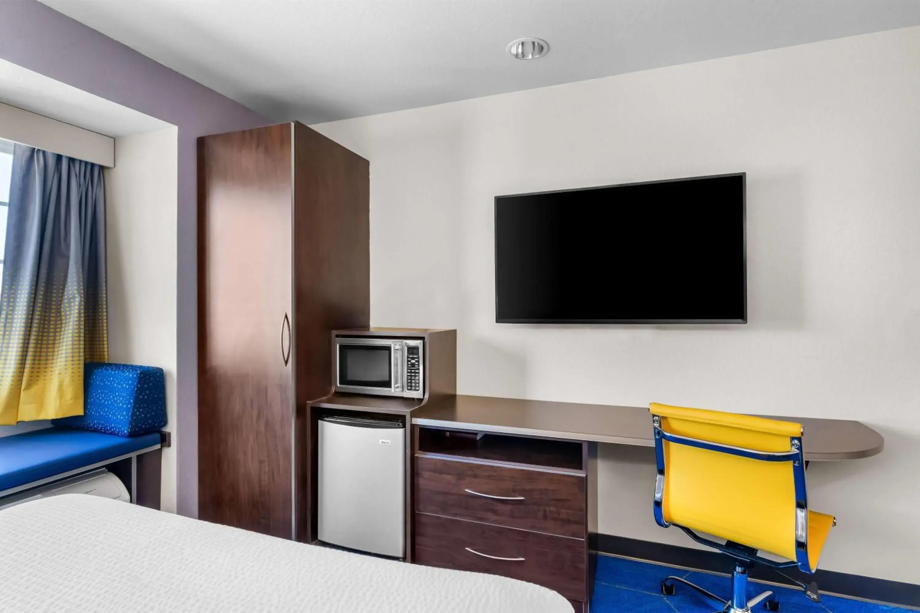 Bed in Microtel Inn & Suites By Wyndham Conway Bed in Microtel Inn & Suites By Wyndham Conway