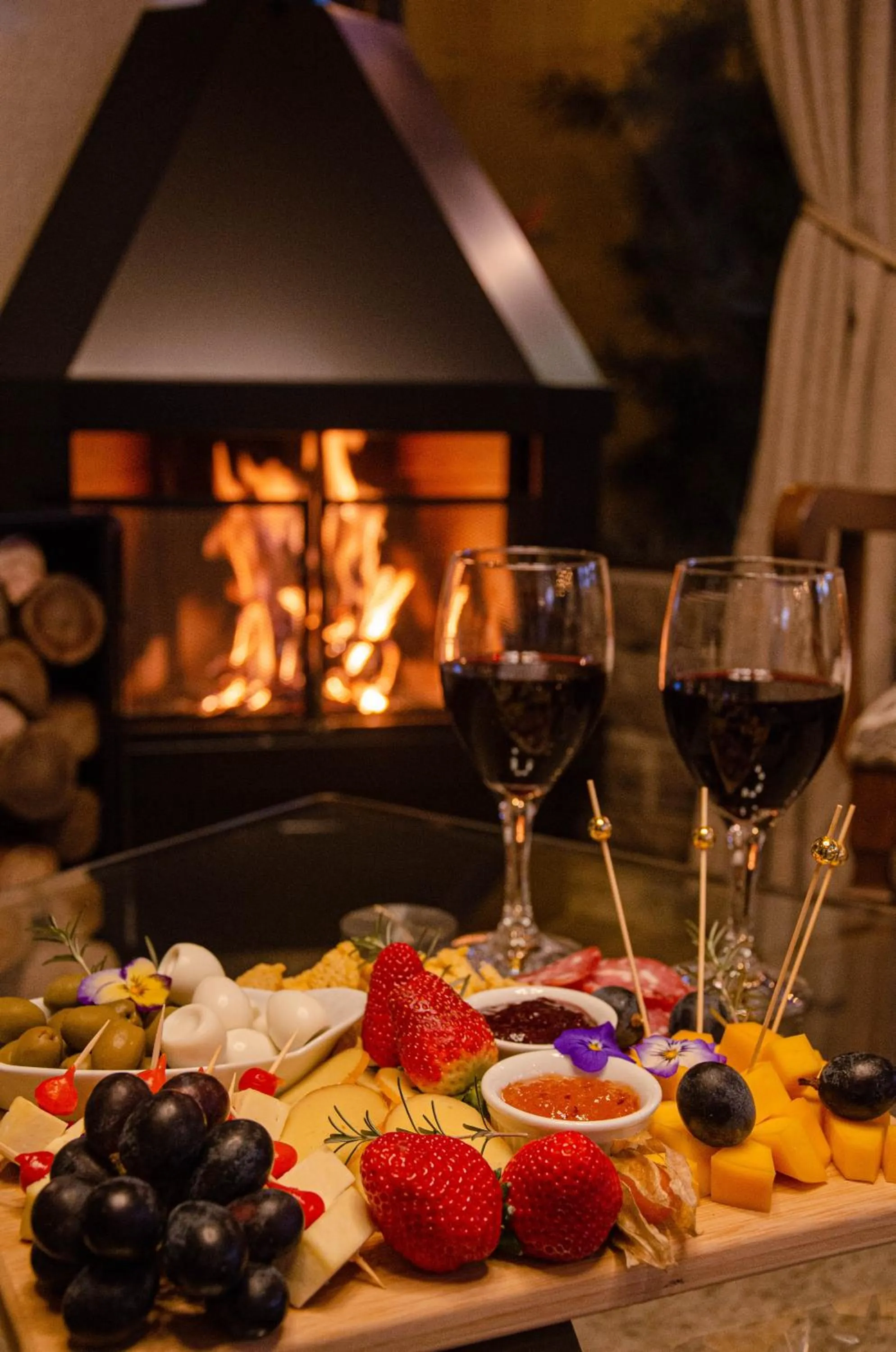 Communal lounge/ TV room in Hotel Vivenda dos Sonhos