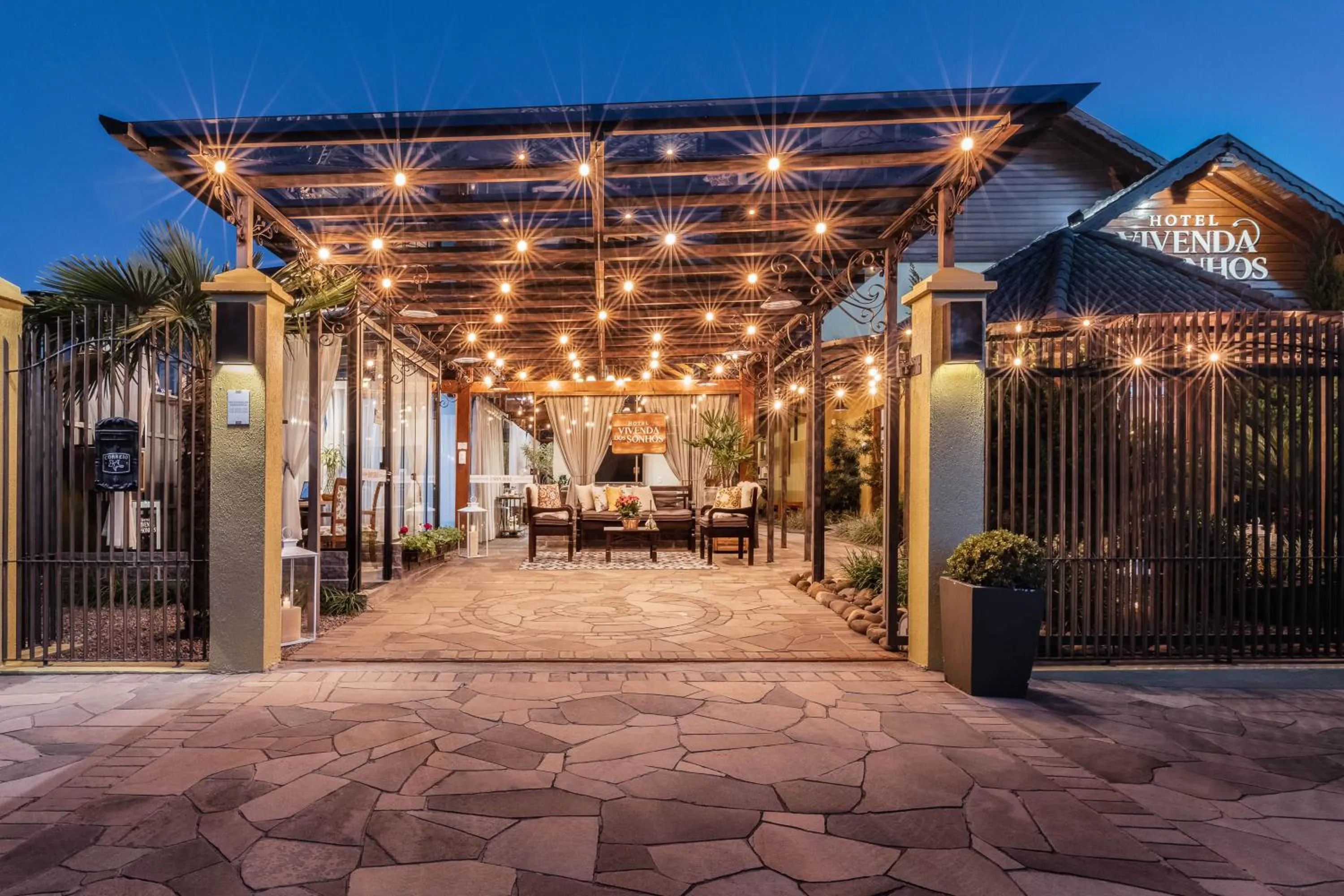 Facade/entrance in Hotel Vivenda dos Sonhos