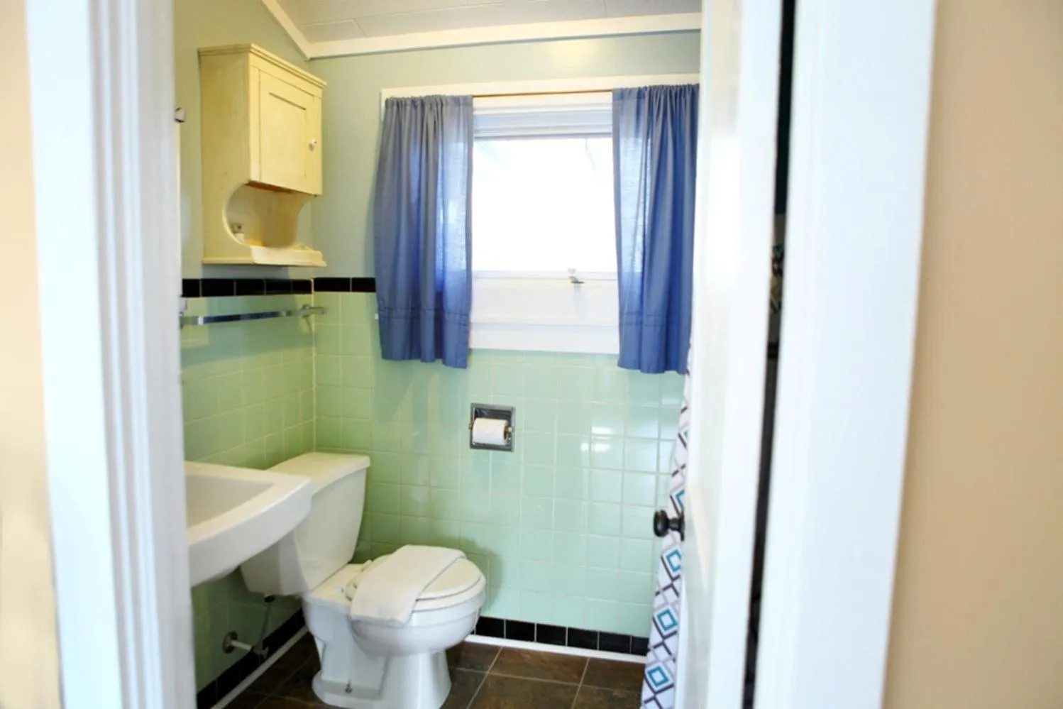 Bathroom in The Pines Cottages